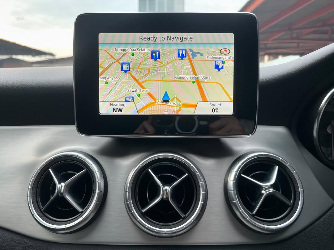 2015 Mercedes Benz CLA-Class 200 Urban 2015 Mercedes Benz CLA-Class 200 Urban