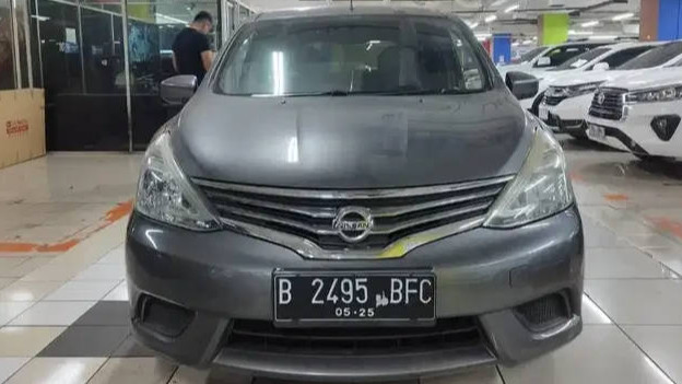 2015 Nissan Grand Livina Bekas 2015 Nissan Grand Livina Bekas