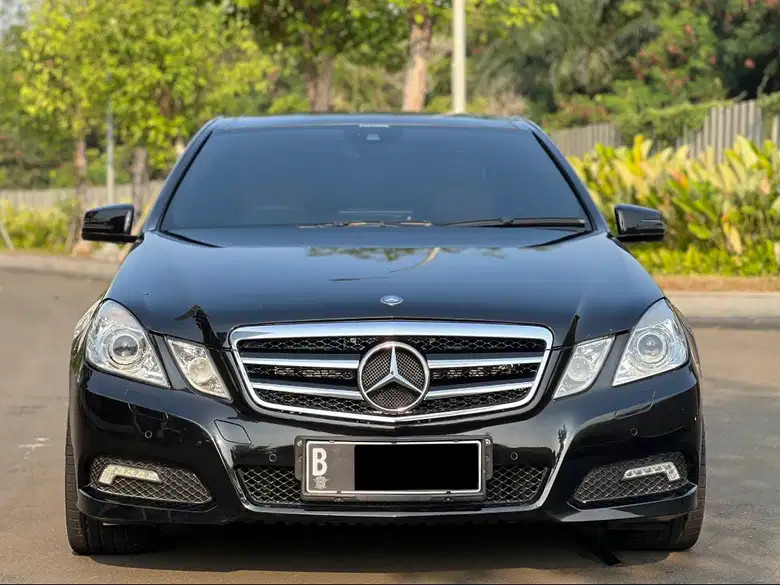 Second Hand 2009 Mercedes Benz E-Class Coupe Second Hand 2009 Mercedes Benz E-Class Coupe