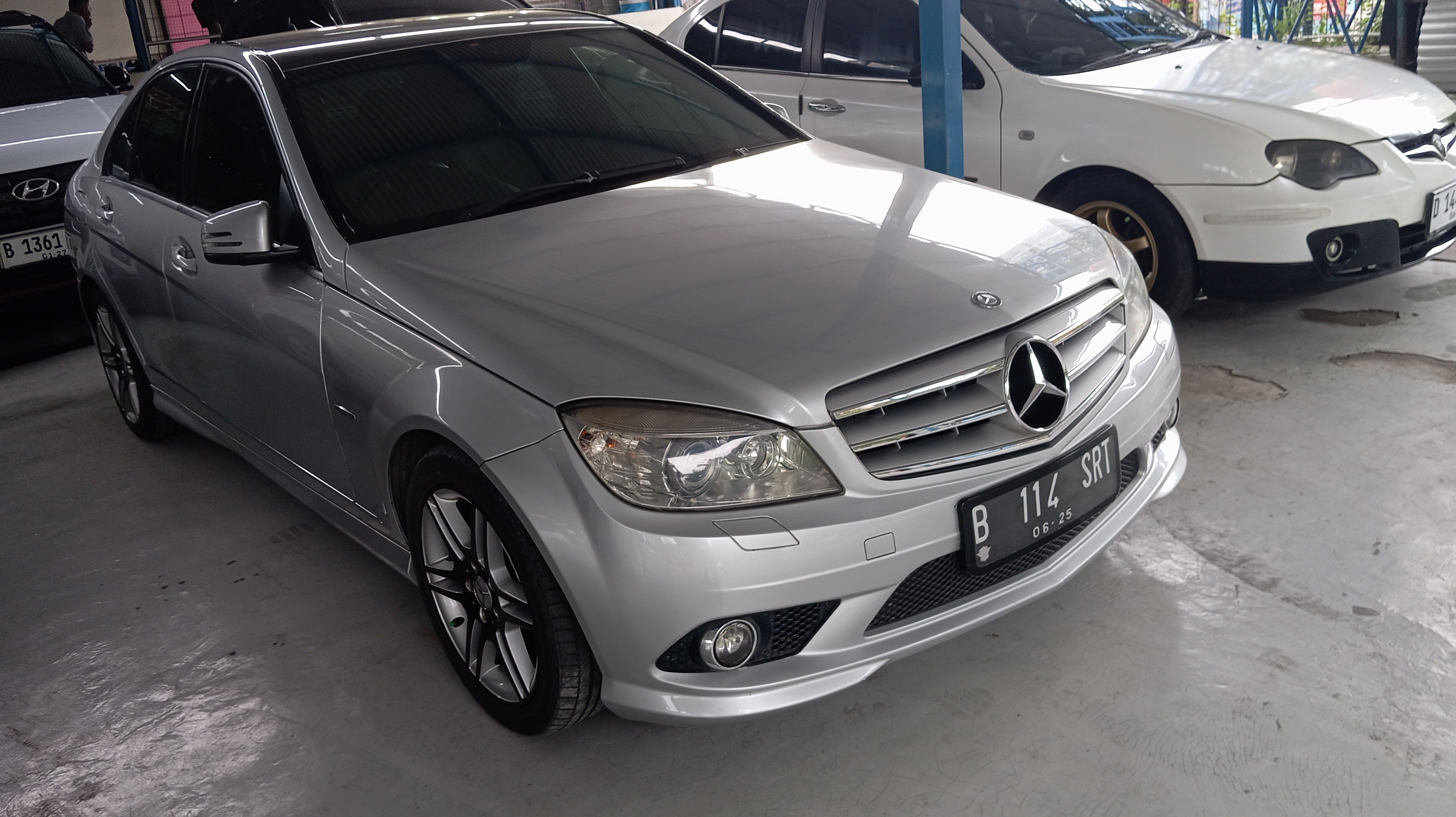 Second Hand 2010 Mercedes Benz C-Class Coupe Second Hand 2010 Mercedes Benz C-Class Coupe