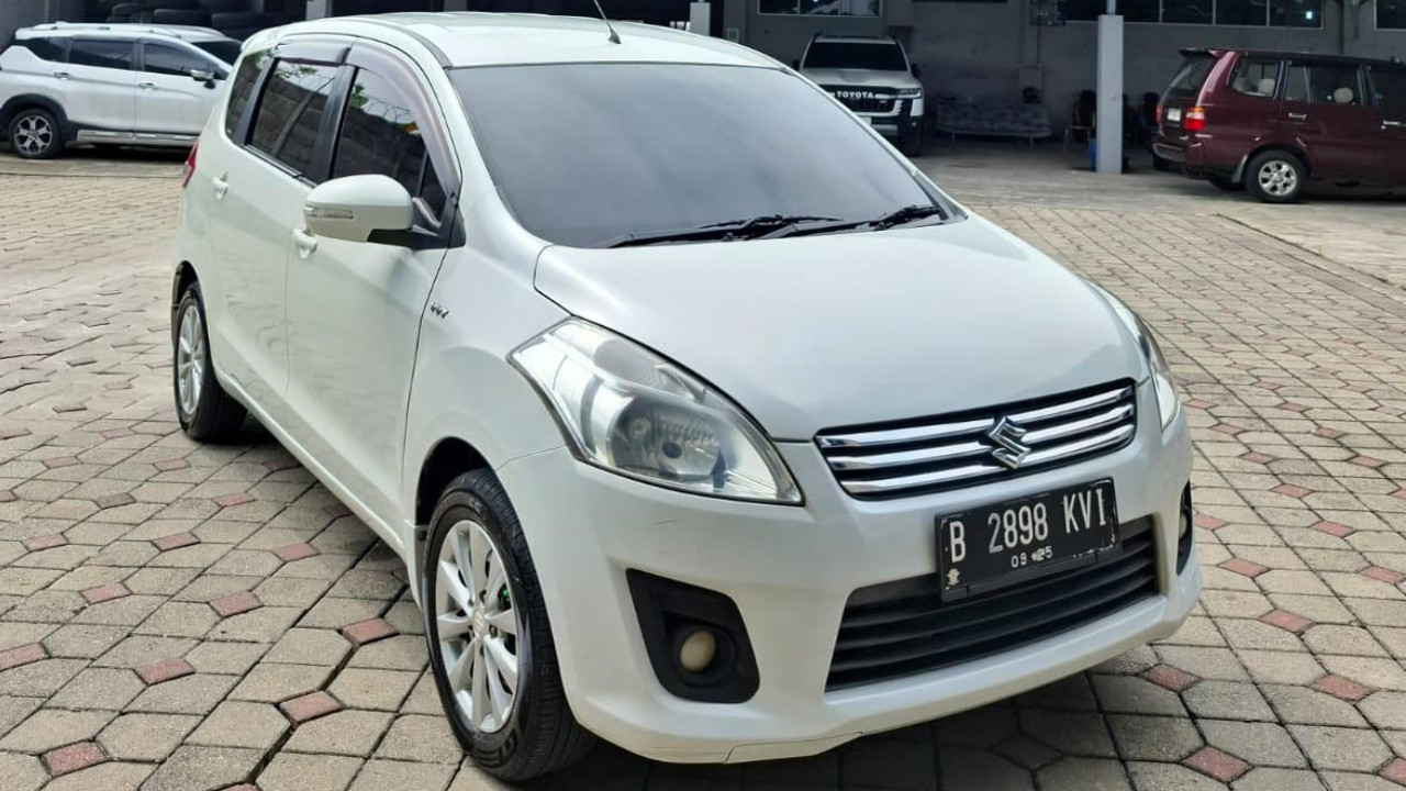 2015 Suzuki Ertiga 2015 Suzuki Ertiga