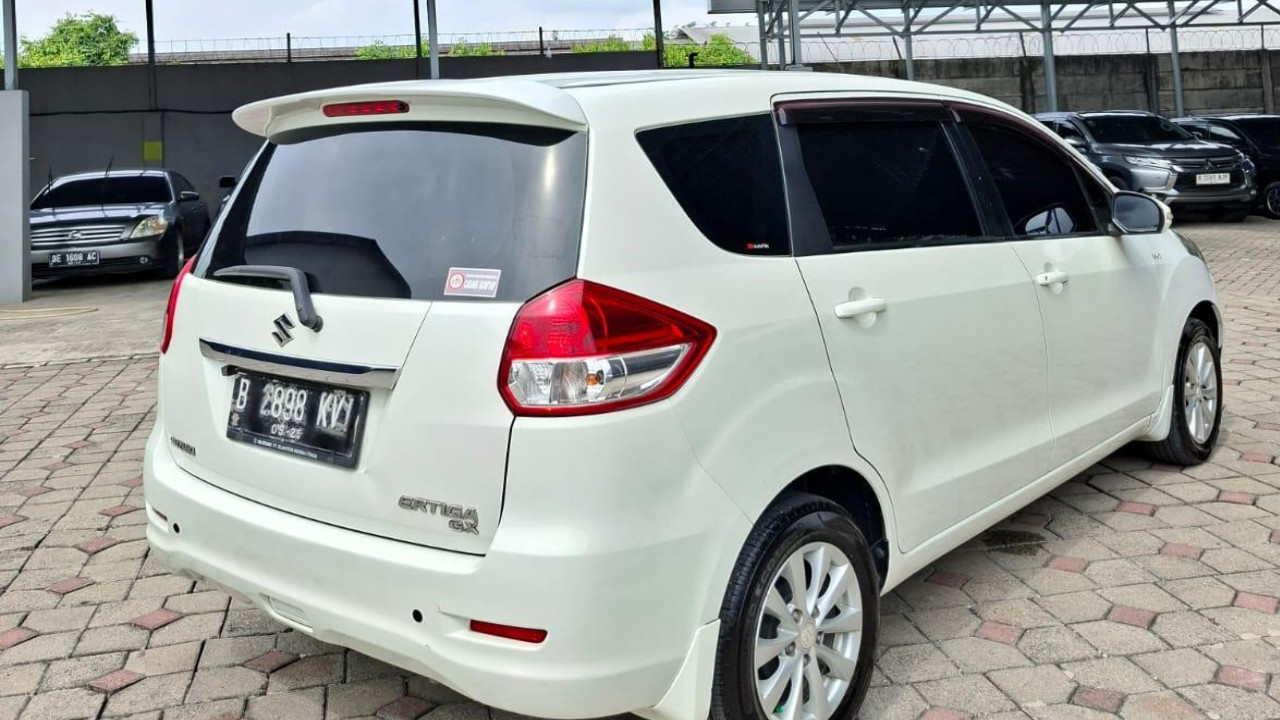 2015 Suzuki Ertiga 2015 Suzuki Ertiga