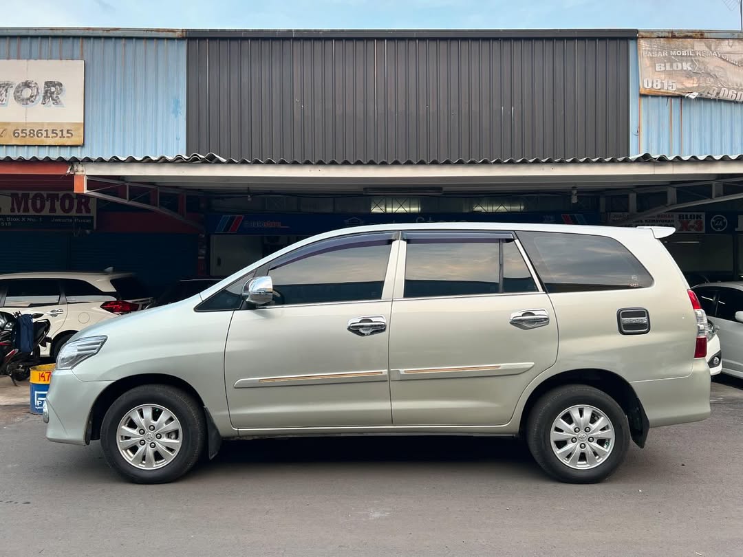 2014 Toyota Innova 2014 Toyota Innova