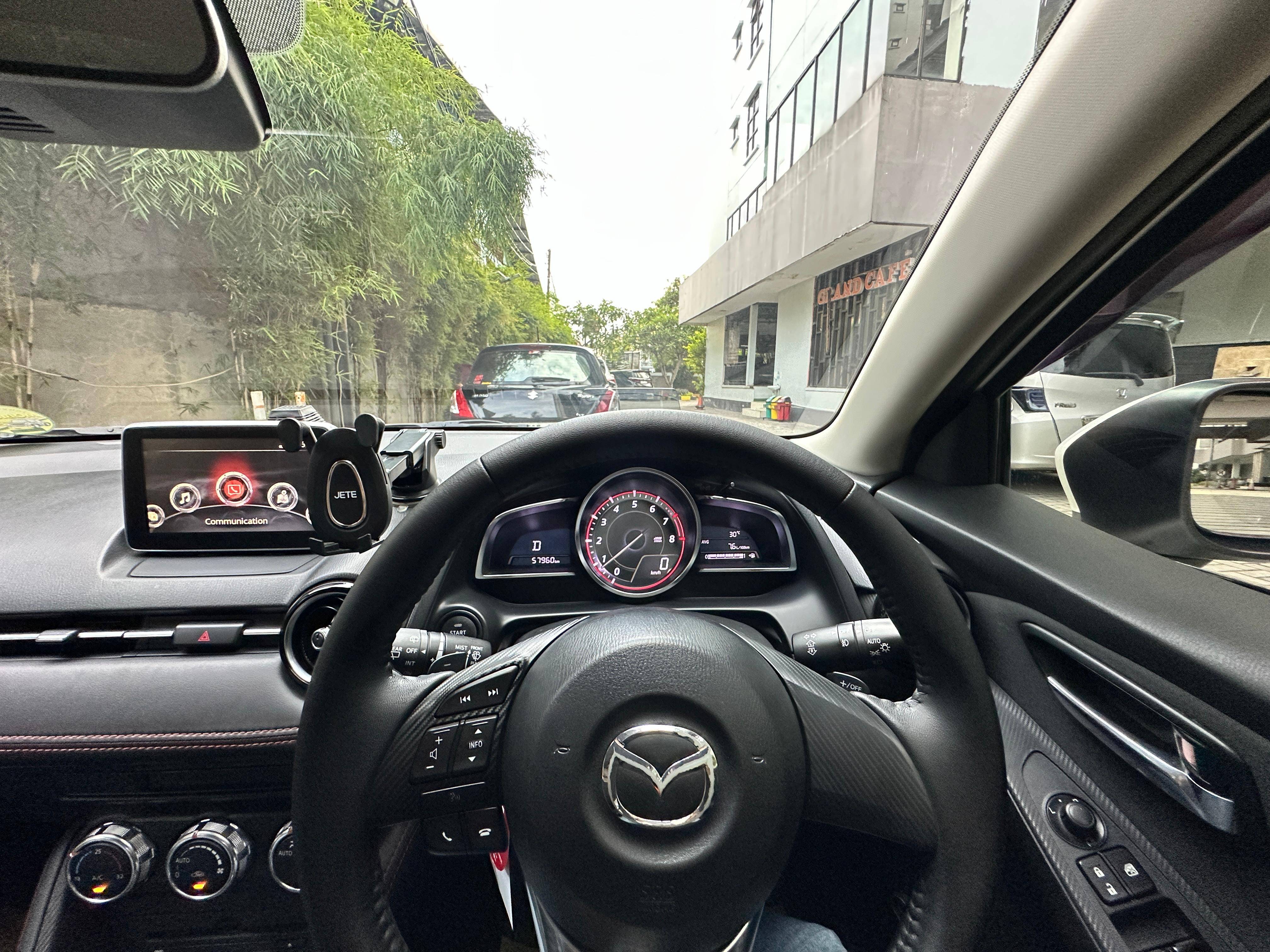 2014 Mazda 2 1.5L GT AT 2014 Mazda 2 1.5L GT AT