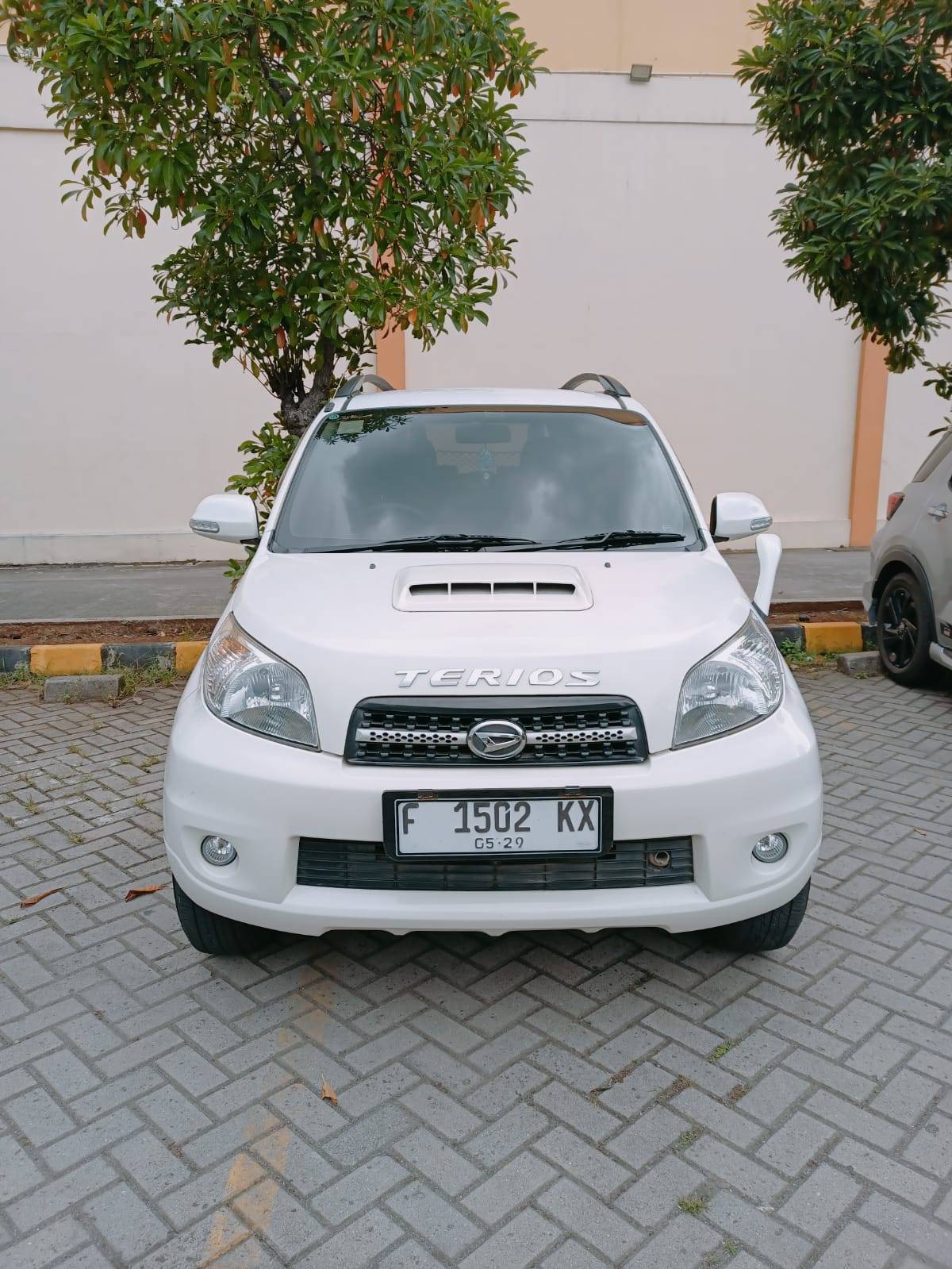 2014 Daihatsu Terios TS Extra 1.5L MT Bekas 2014 Daihatsu Terios TS Extra 1.5L MT Bekas
