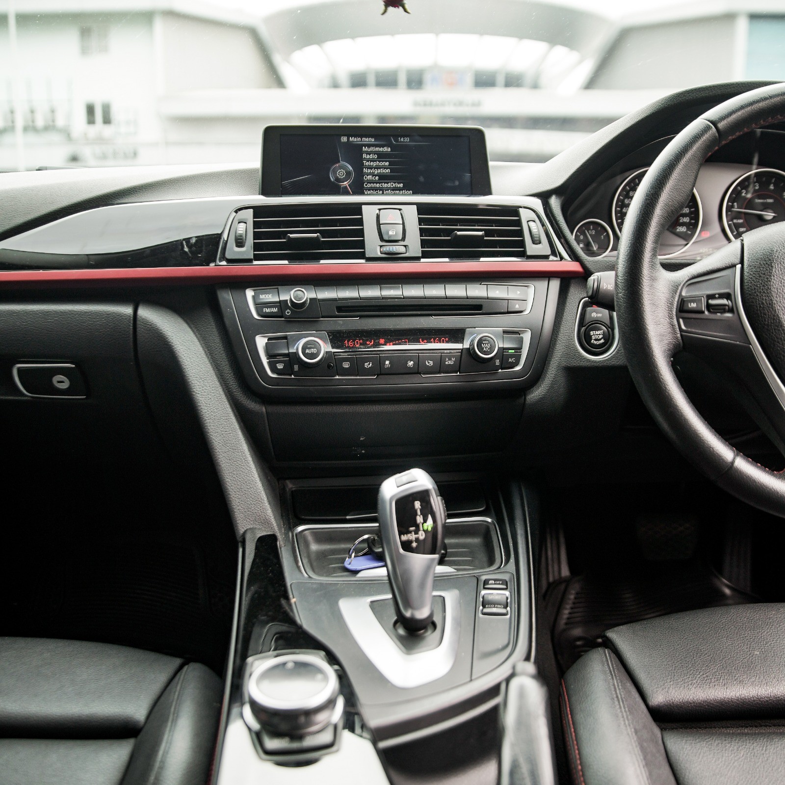 2014 BMW 3 Series Sedan 2014 BMW 3 Series Sedan