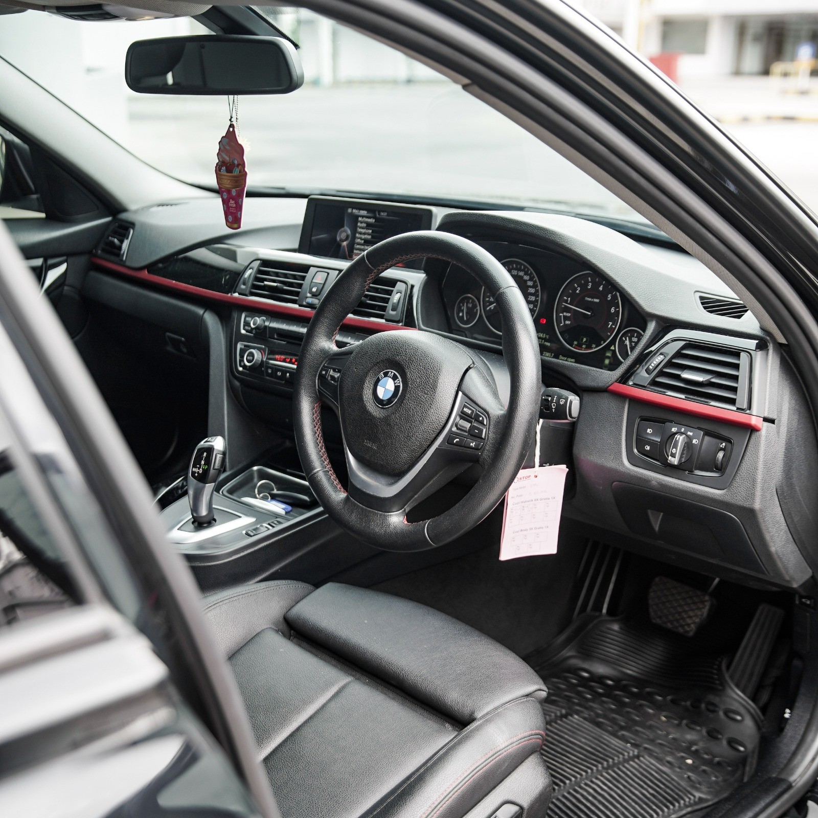 2014 BMW 3 Series Sedan 2014 BMW 3 Series Sedan