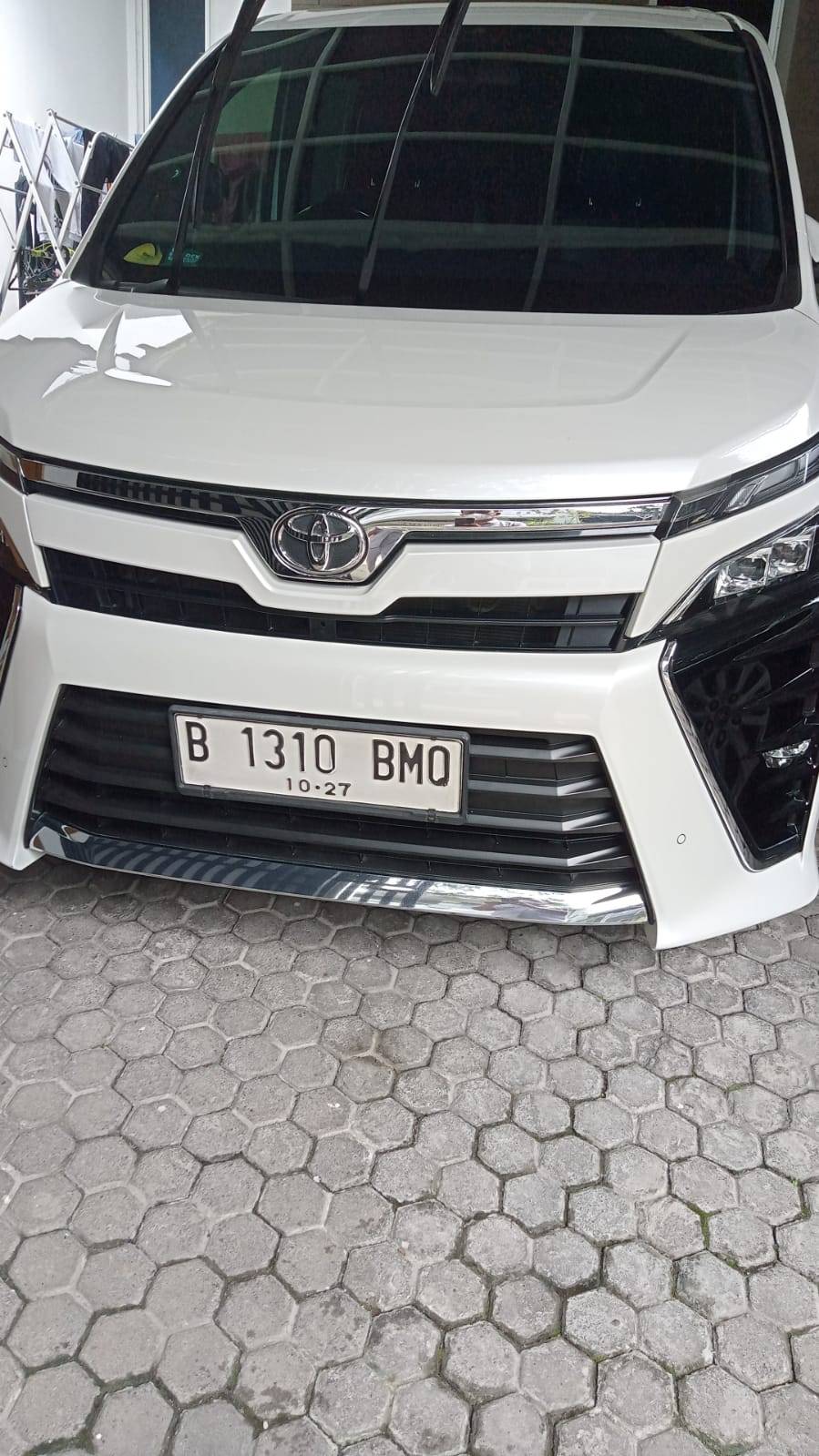 2020 Toyota Voxy 2.0L AT Bekas 2020 Toyota Voxy 2.0L AT Bekas