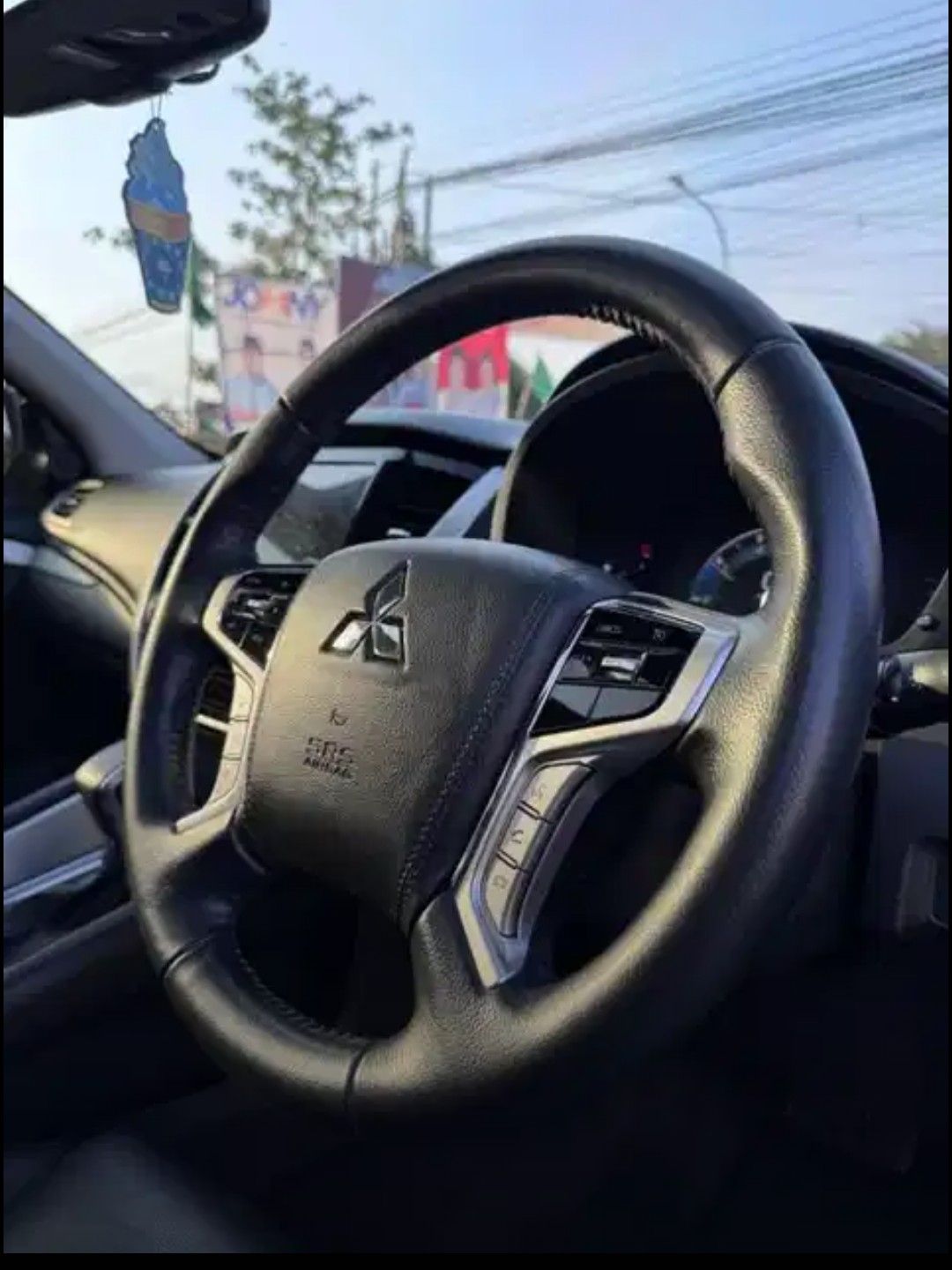 2021 Mitsubishi Pajero Sport Dakar AT 4x2 2021 Mitsubishi Pajero Sport Dakar AT 4x2