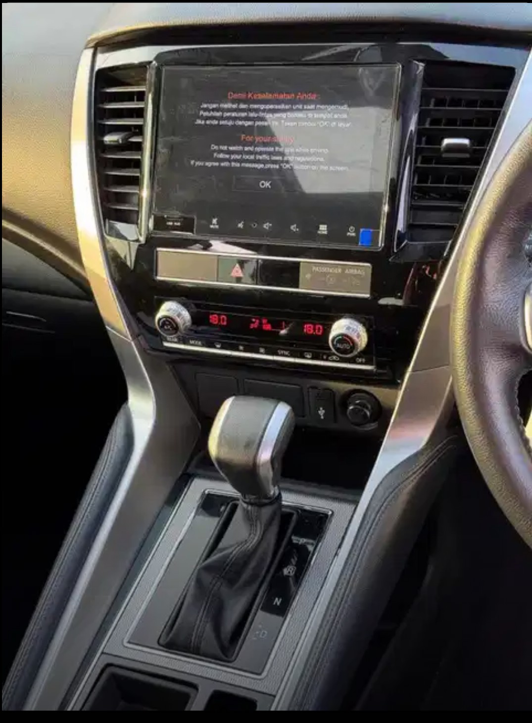 2021 Mitsubishi Pajero Sport Dakar AT 4x2 2021 Mitsubishi Pajero Sport Dakar AT 4x2