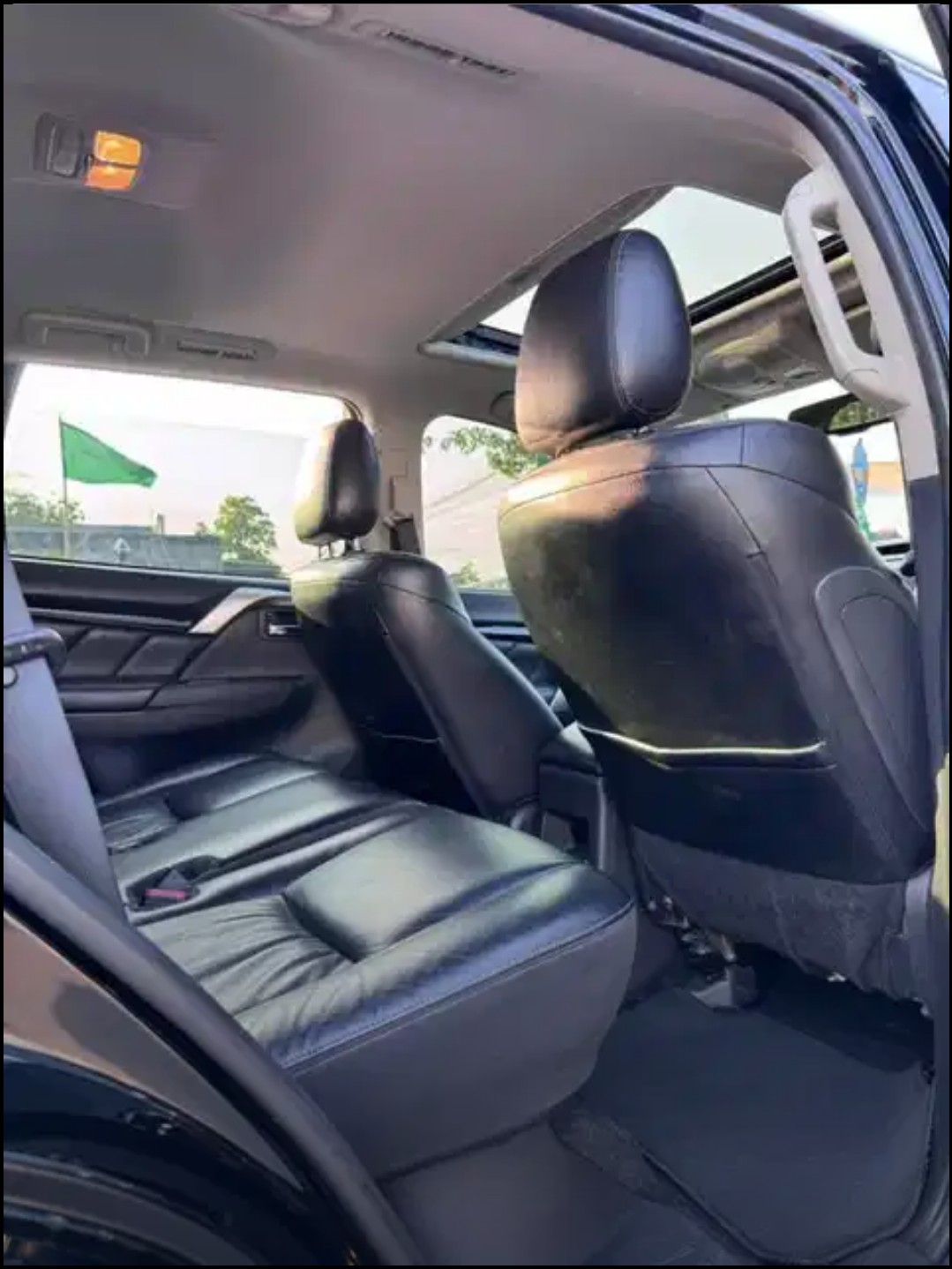 2021 Mitsubishi Pajero Sport Dakar AT 4x2 2021 Mitsubishi Pajero Sport Dakar AT 4x2