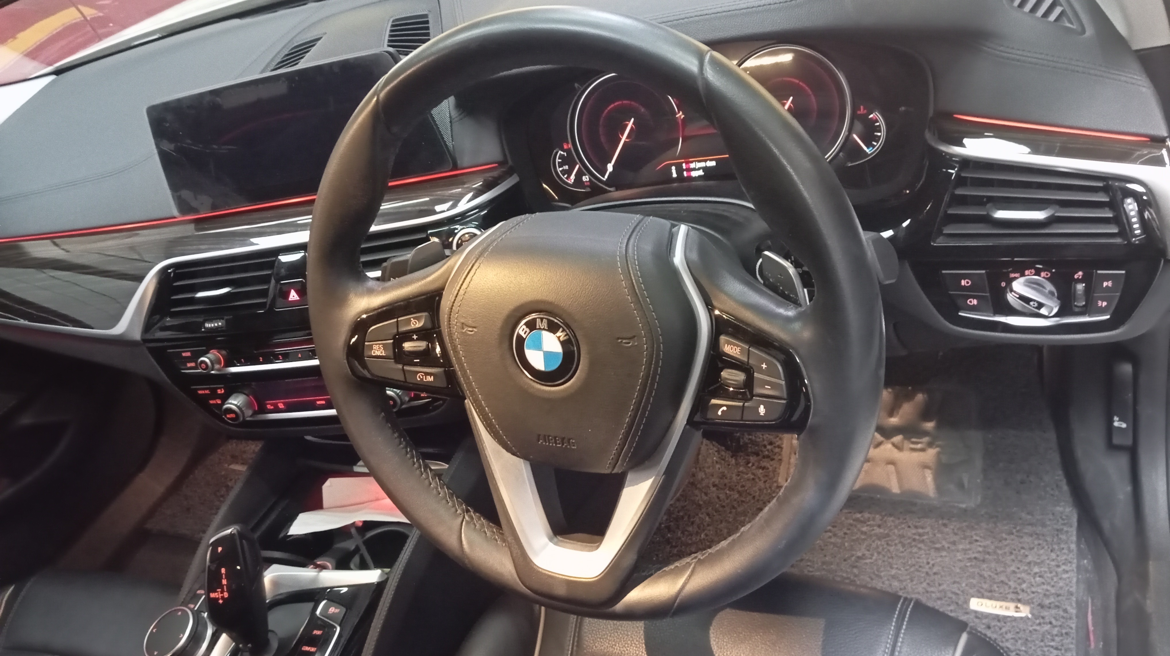 2019 BMW 5 Series Sedan  530i Luxury 2019 BMW 5 Series Sedan  530i Luxury