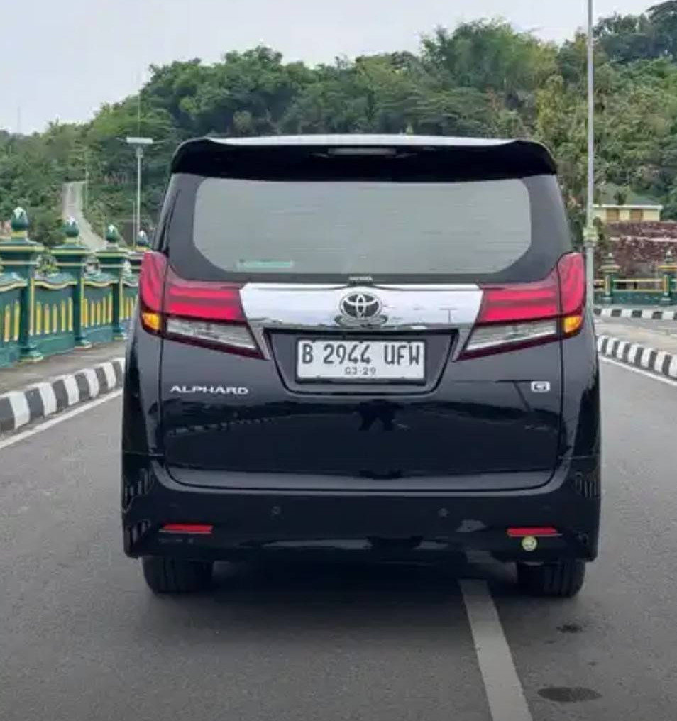 2018 Toyota Alphard  2.5 G A/T 2018 Toyota Alphard  2.5 G A/T