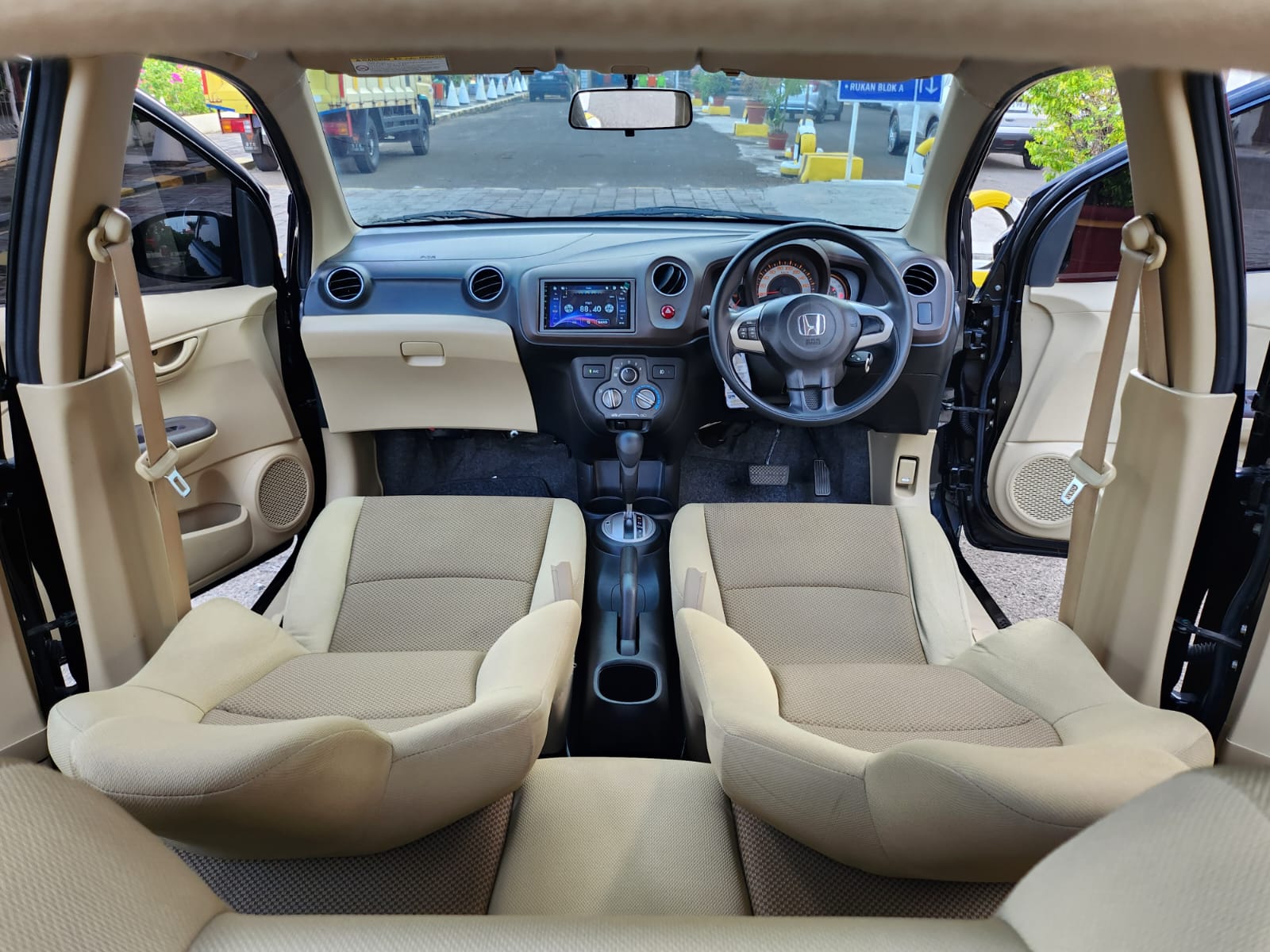 2013 Honda Brio 2013 Honda Brio