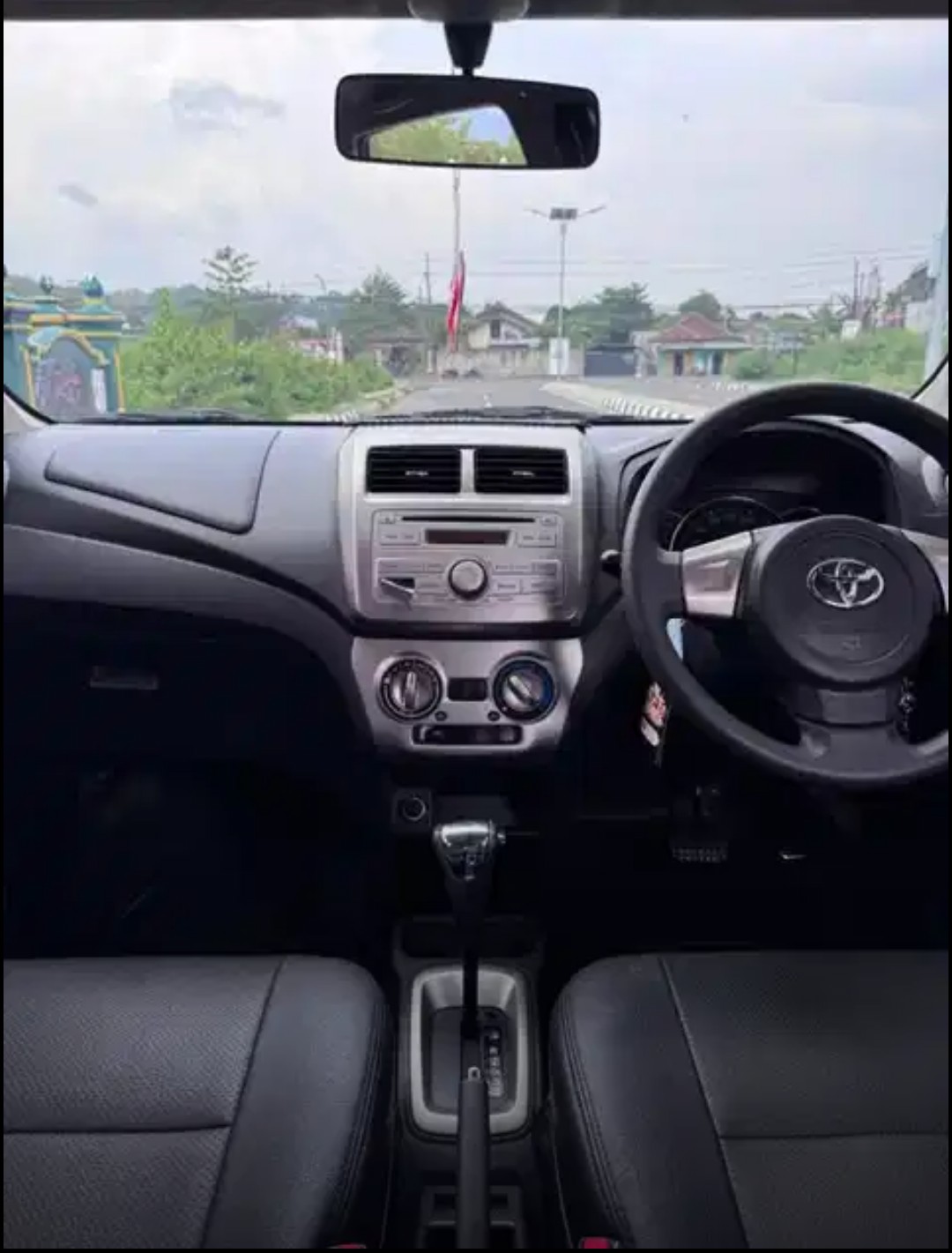 2016 Toyota Agya  1.0 G AT 2016 Toyota Agya  1.0 G AT