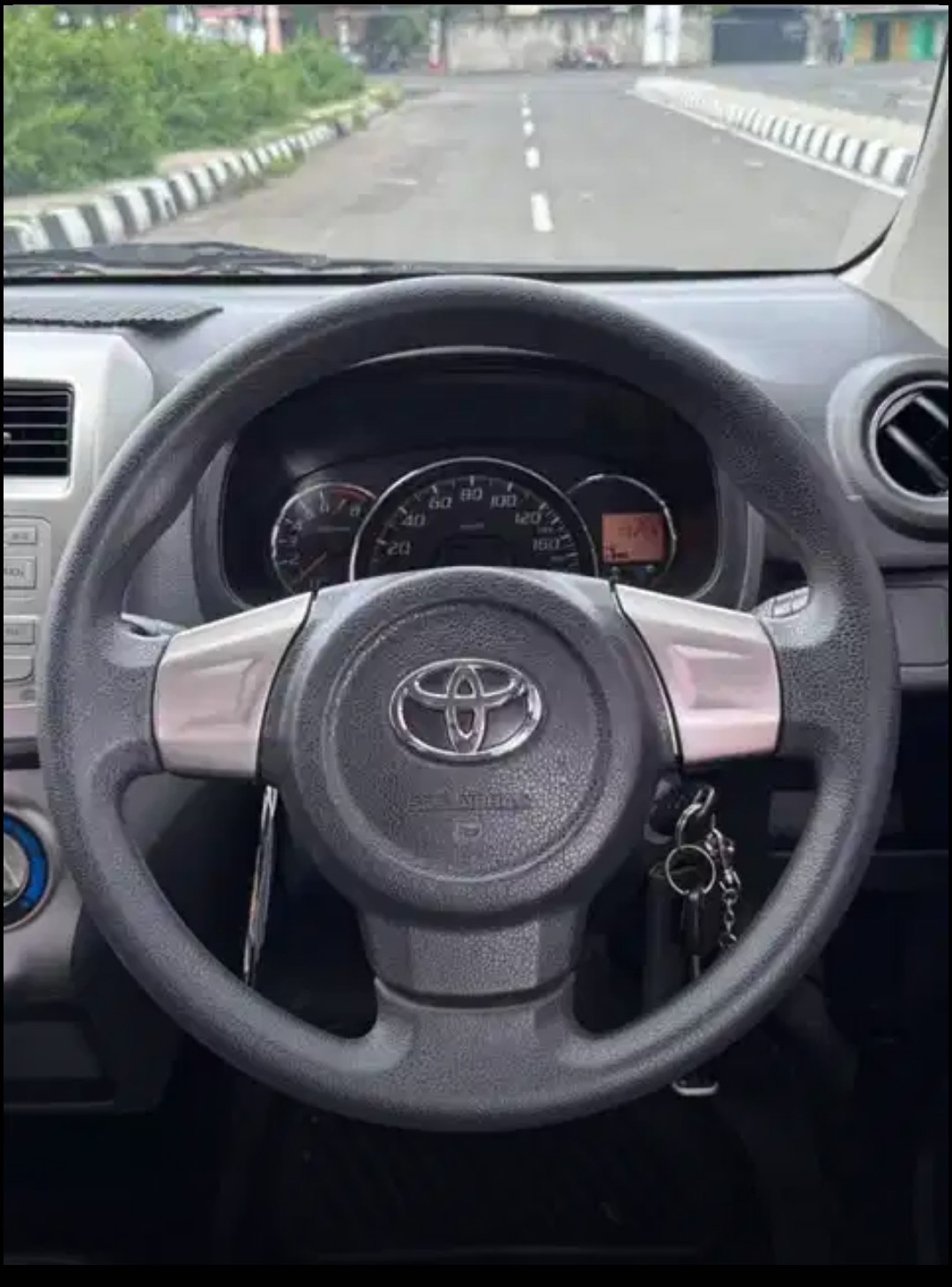 2016 Toyota Agya  1.0 G AT 2016 Toyota Agya  1.0 G AT