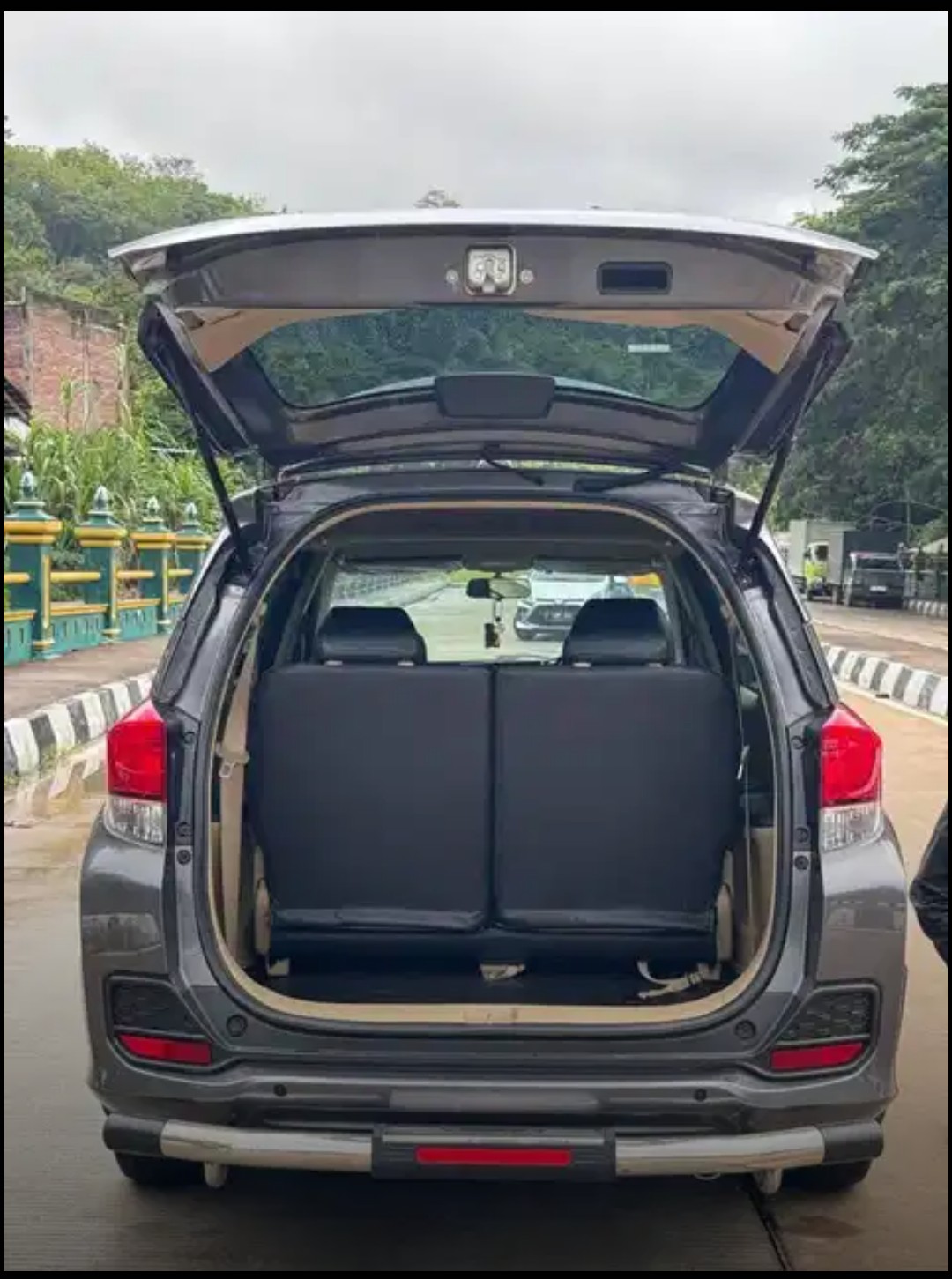 2016 Honda Mobilio  E  MT 2016 Honda Mobilio  E  MT