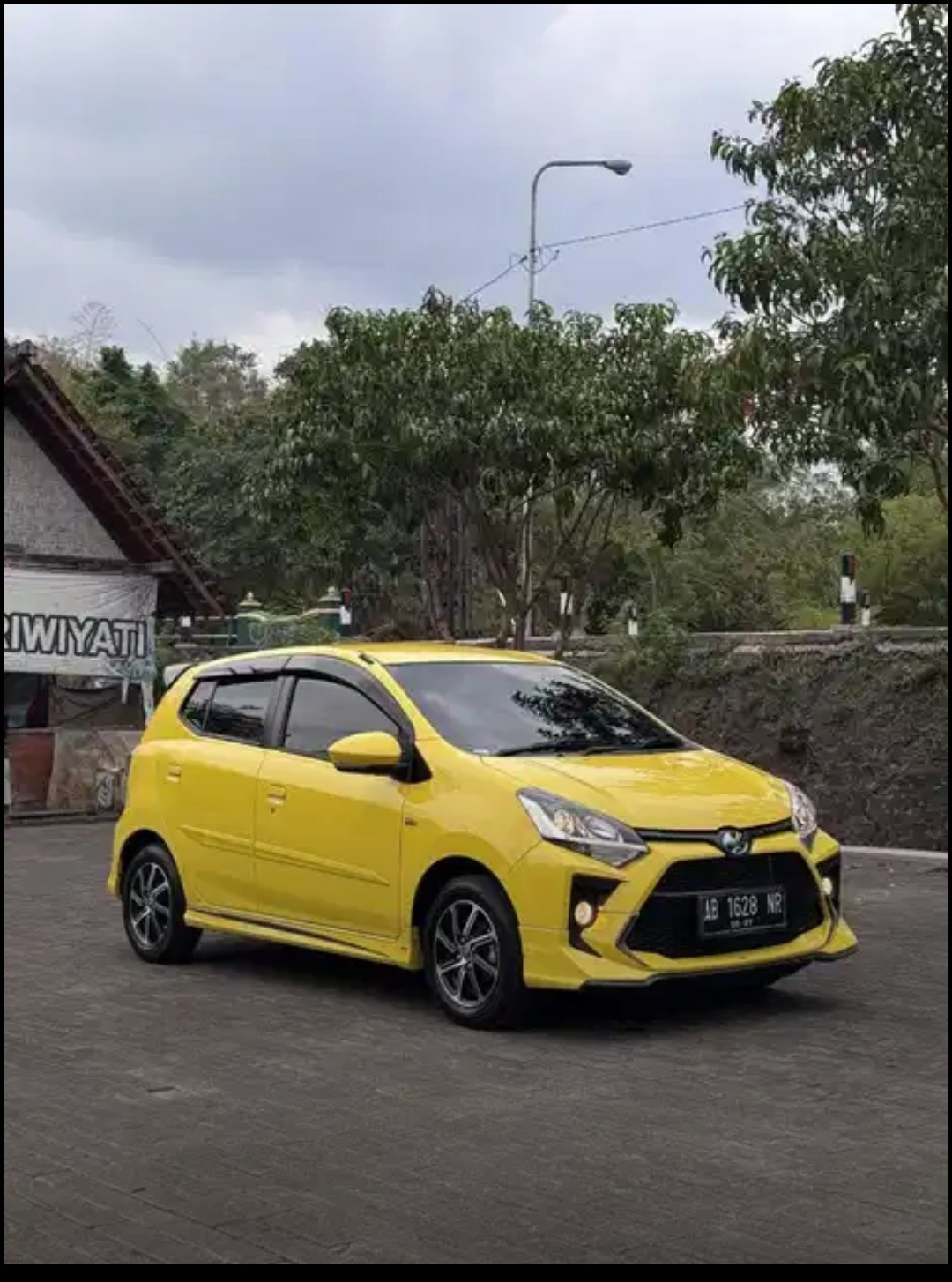 2022 Toyota Agya 1.2L GR Sport M/T 2022 Toyota Agya 1.2L GR Sport M/T