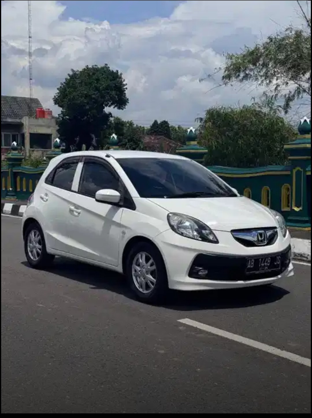 2015 Honda Brio  1.2 E AT 2015 Honda Brio  1.2 E AT