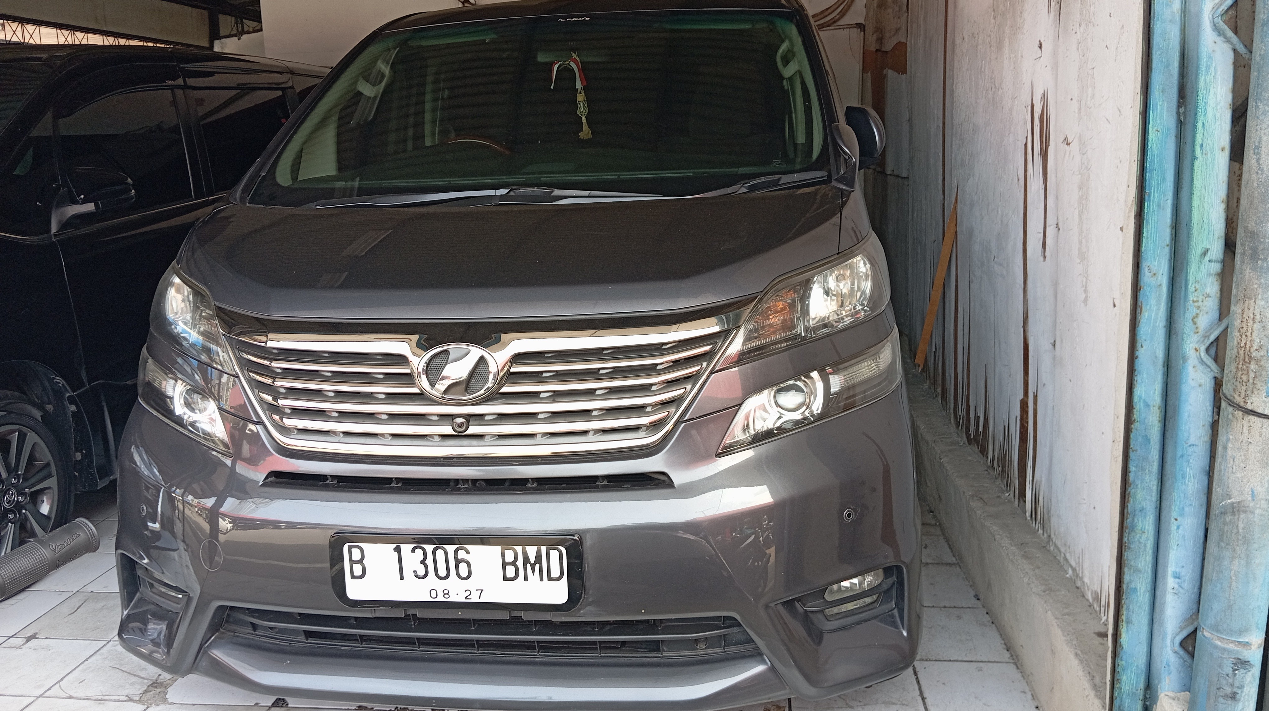 2011 Toyota Vellfire Bekas 2011 Toyota Vellfire Bekas