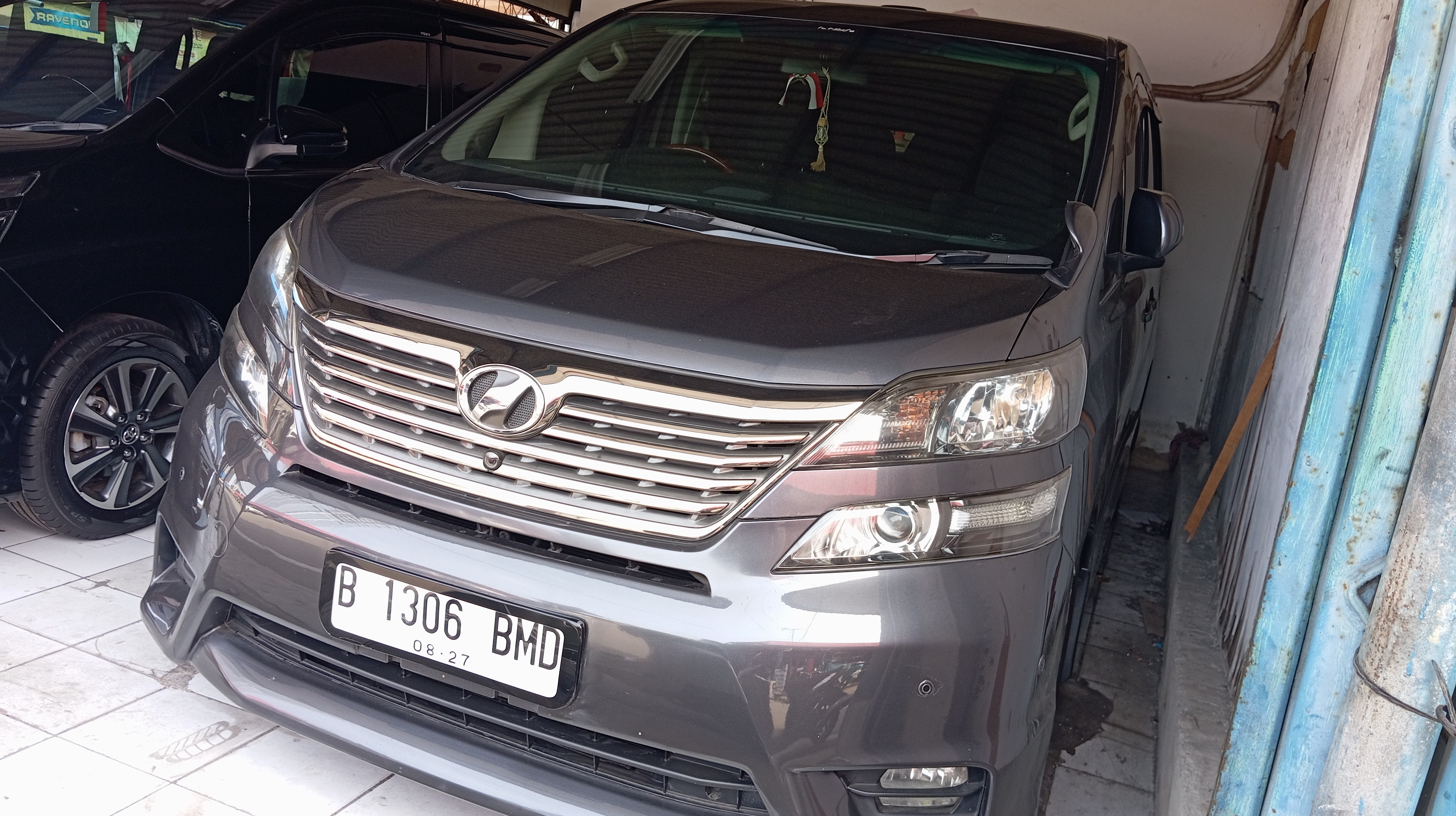 2011 Toyota Vellfire 2011 Toyota Vellfire