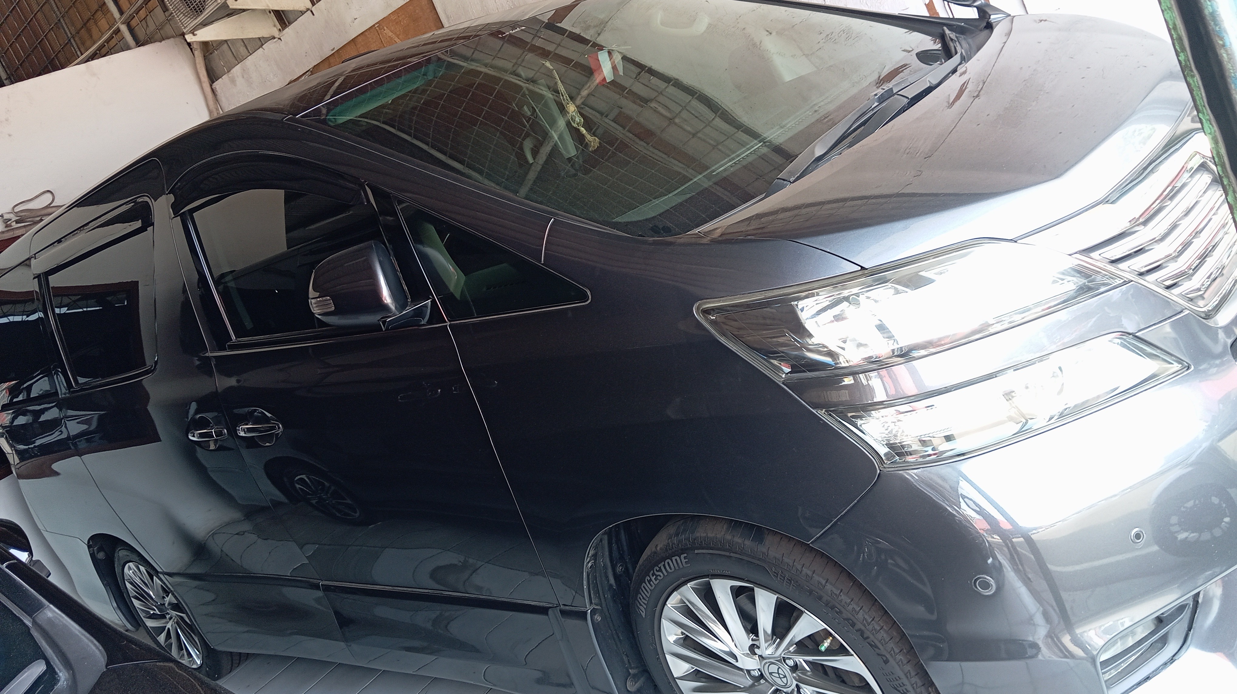 2011 Toyota Vellfire 2011 Toyota Vellfire