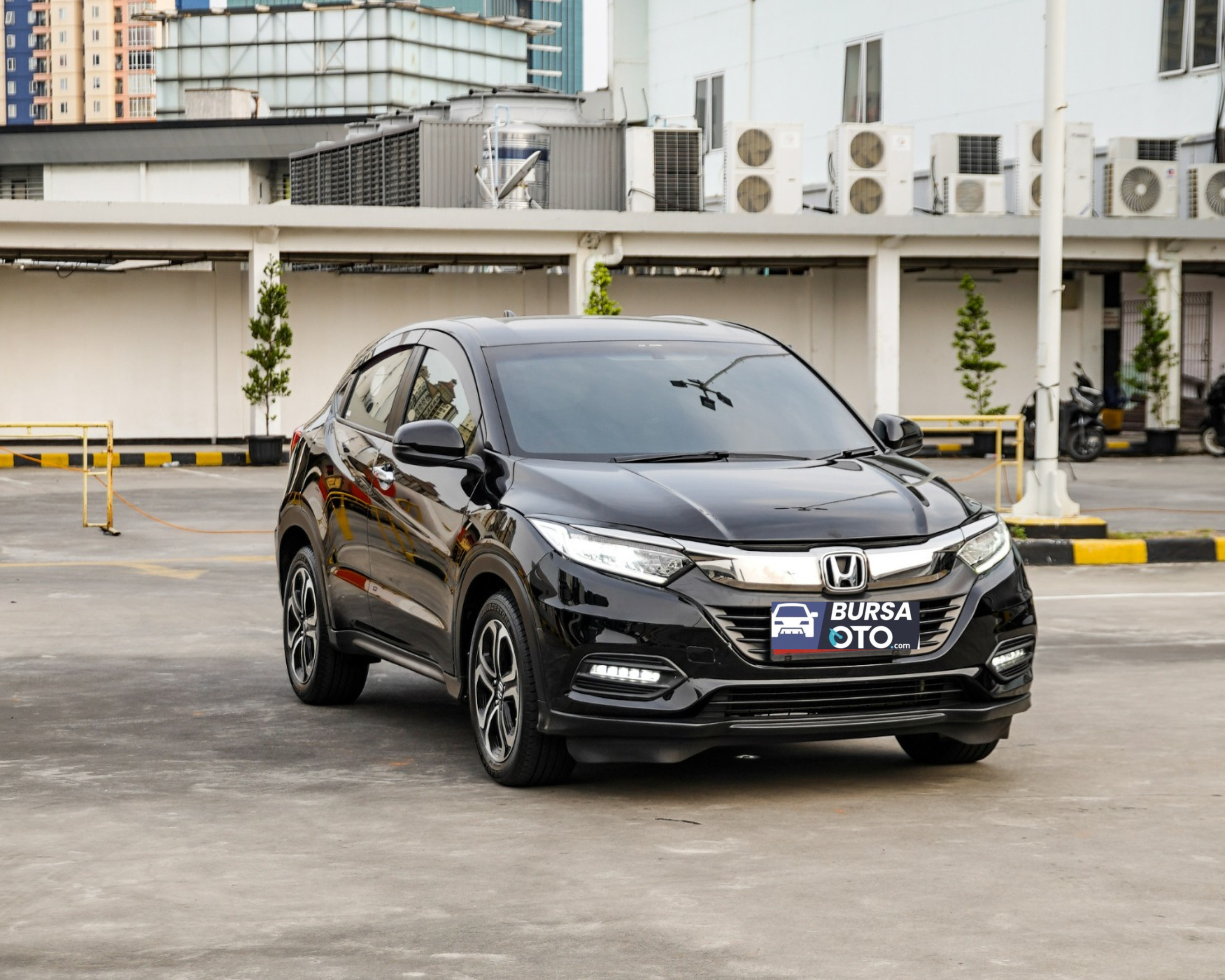 2020 Honda HRV  SE 1.5L AT Bekas 2020 Honda HRV  SE 1.5L AT Bekas