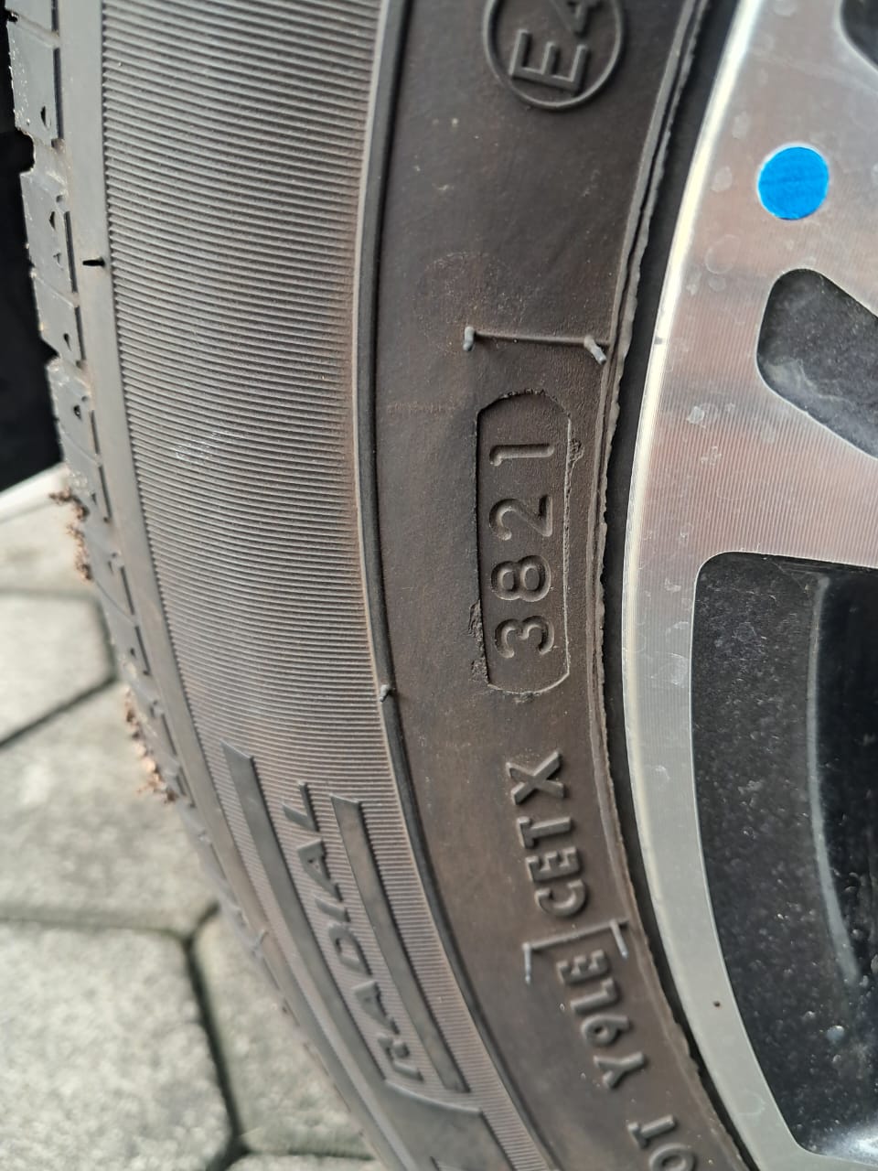 2022 Daihatsu Sigra 1.2 R AT 2022 Daihatsu Sigra 1.2 R AT