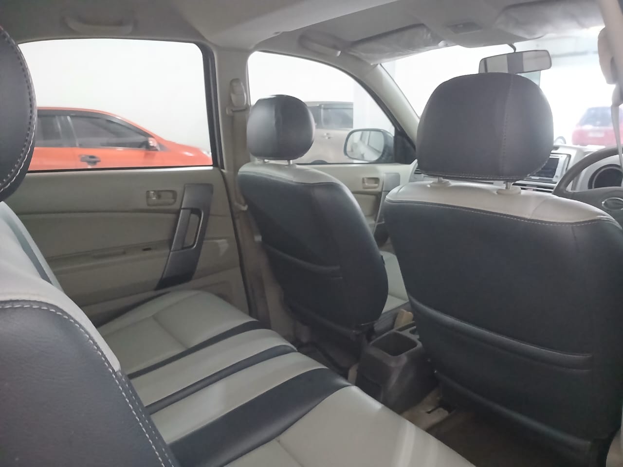 2013 Daihatsu Terios TS Extra 1.5L MT 2013 Daihatsu Terios TS Extra 1.5L MT