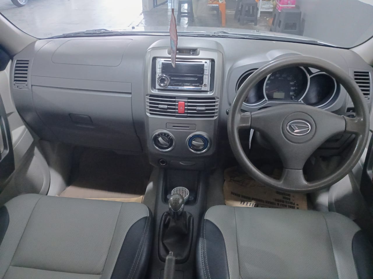 2013 Daihatsu Terios TS Extra 1.5L MT 2013 Daihatsu Terios TS Extra 1.5L MT