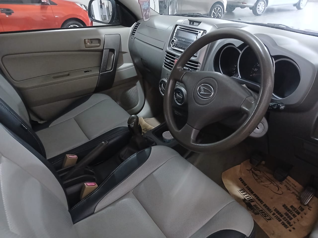 2013 Daihatsu Terios TS Extra 1.5L MT 2013 Daihatsu Terios TS Extra 1.5L MT