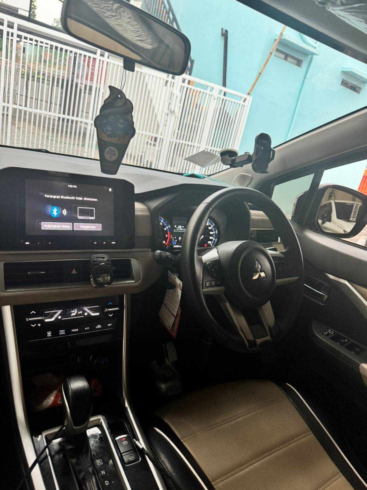 2022 Mitsubishi Xpander Ultimate CVT 2022 Mitsubishi Xpander Ultimate CVT