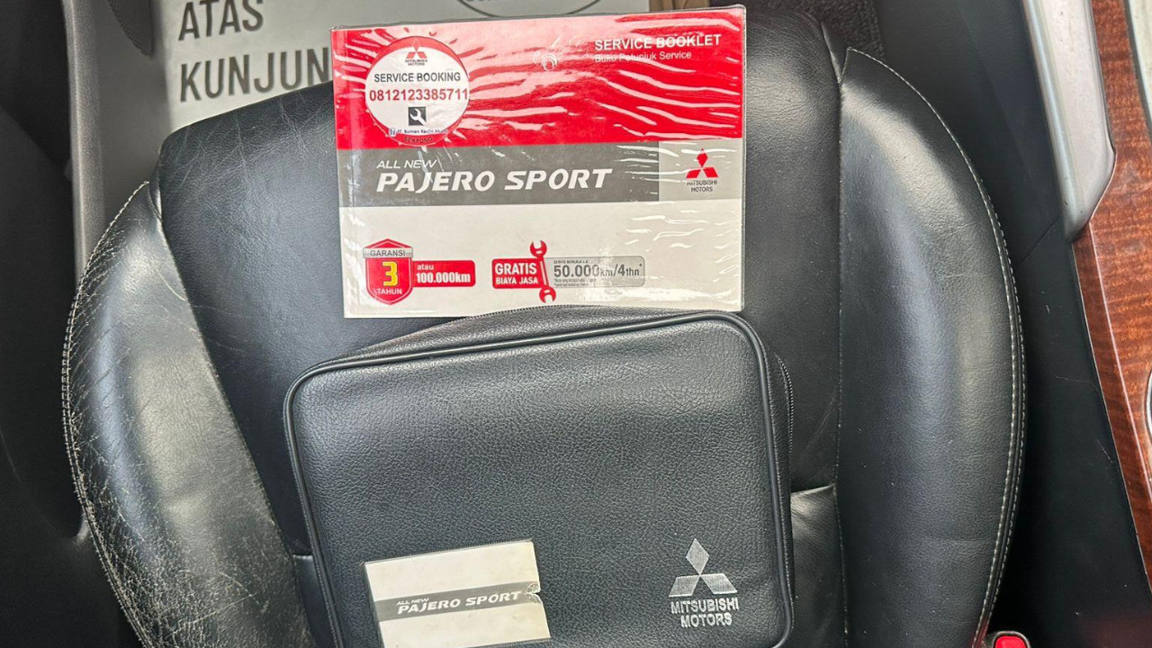 2016 Mitsubishi Pajero Sport Dakar AT 4x2 2016 Mitsubishi Pajero Sport Dakar AT 4x2