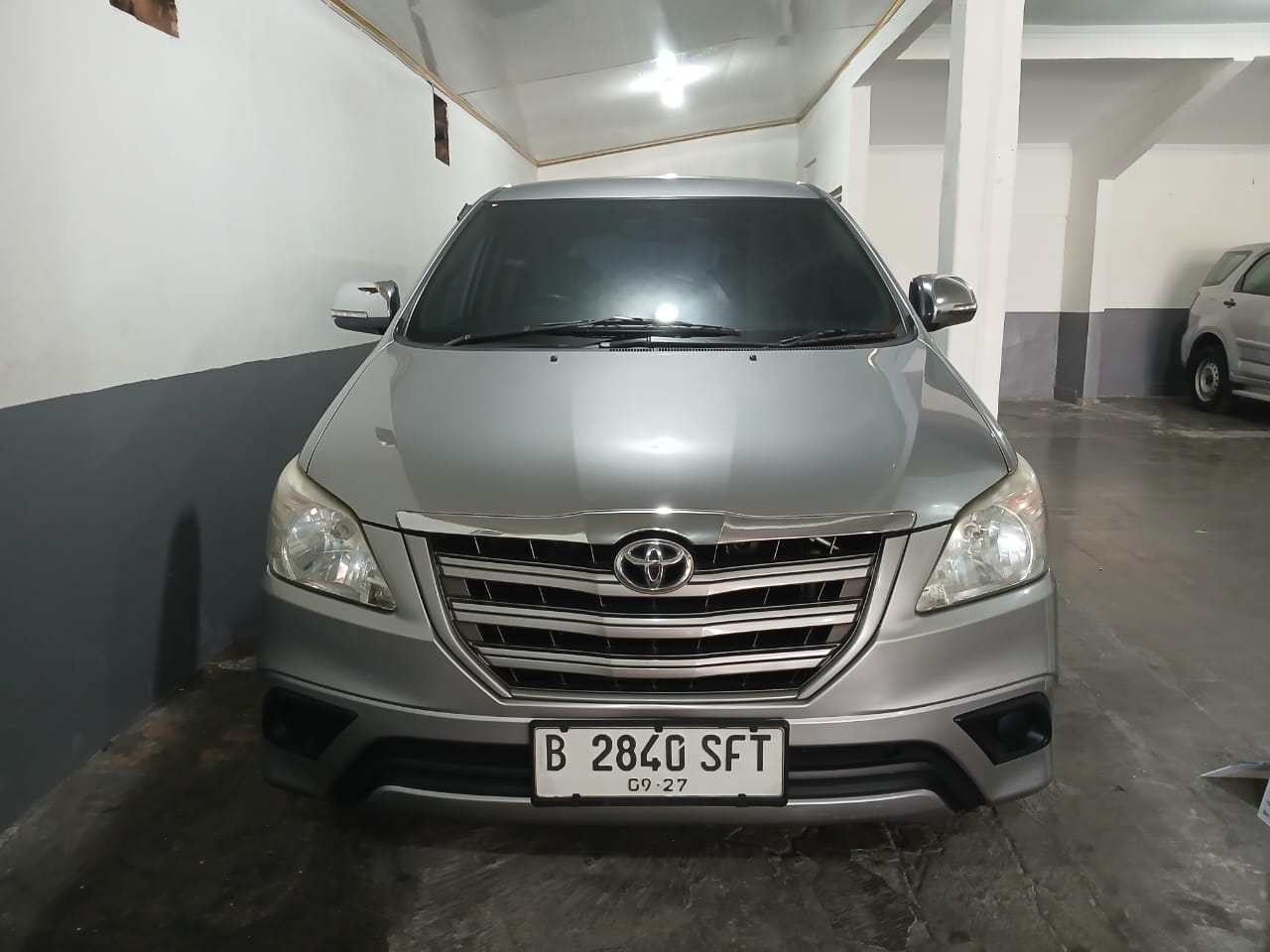 Second Hand 2015 Toyota Innova BENSIN E 2.0 AT Second Hand 2015 Toyota Innova BENSIN E 2.0 AT