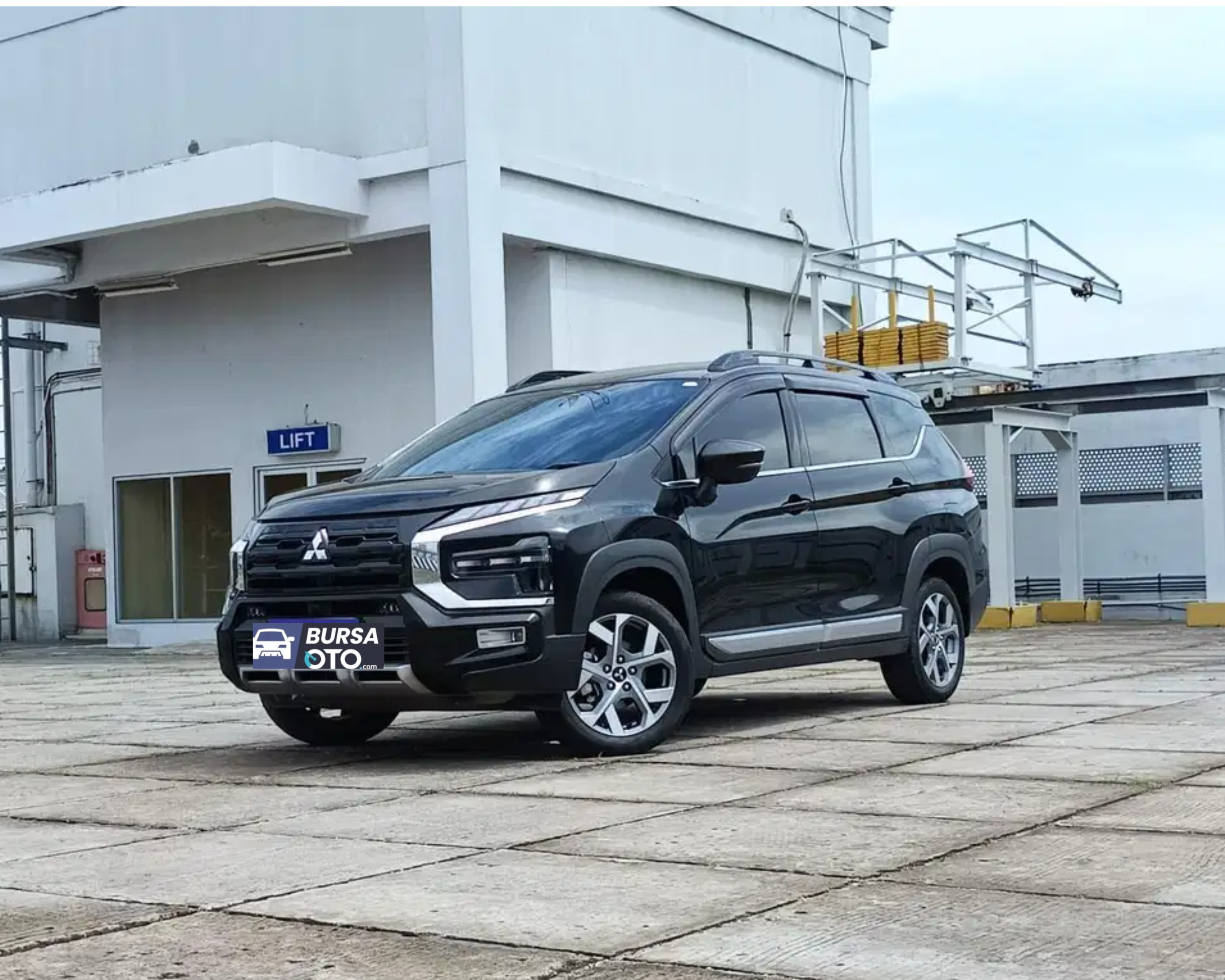 Second Hand 2022 Mitsubishi Xpander Cross Second Hand 2022 Mitsubishi Xpander Cross