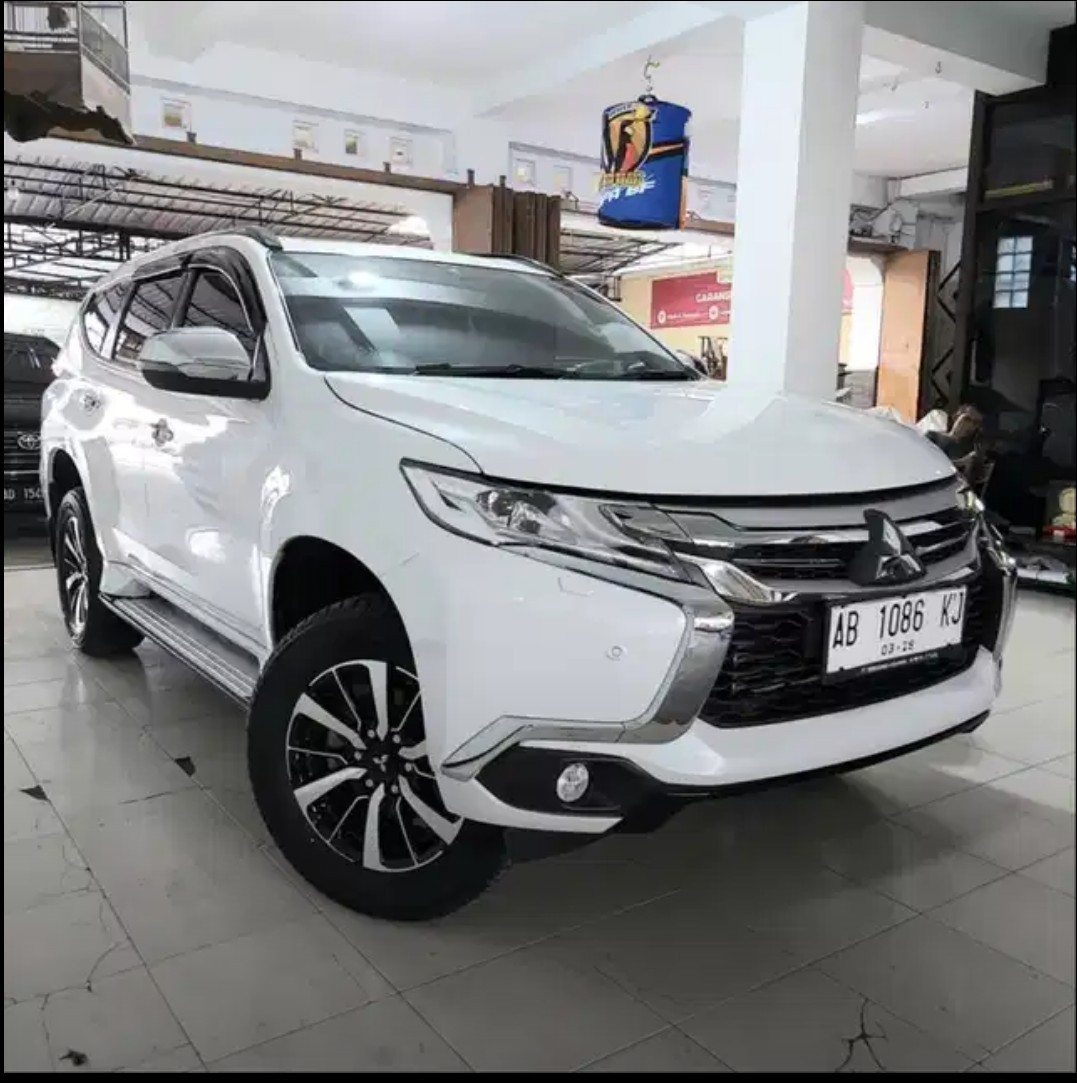 2018 Mitsubishi Pajero SPORT DAKAR 4X2 2.4L AT 2018 Mitsubishi Pajero SPORT DAKAR 4X2 2.4L AT