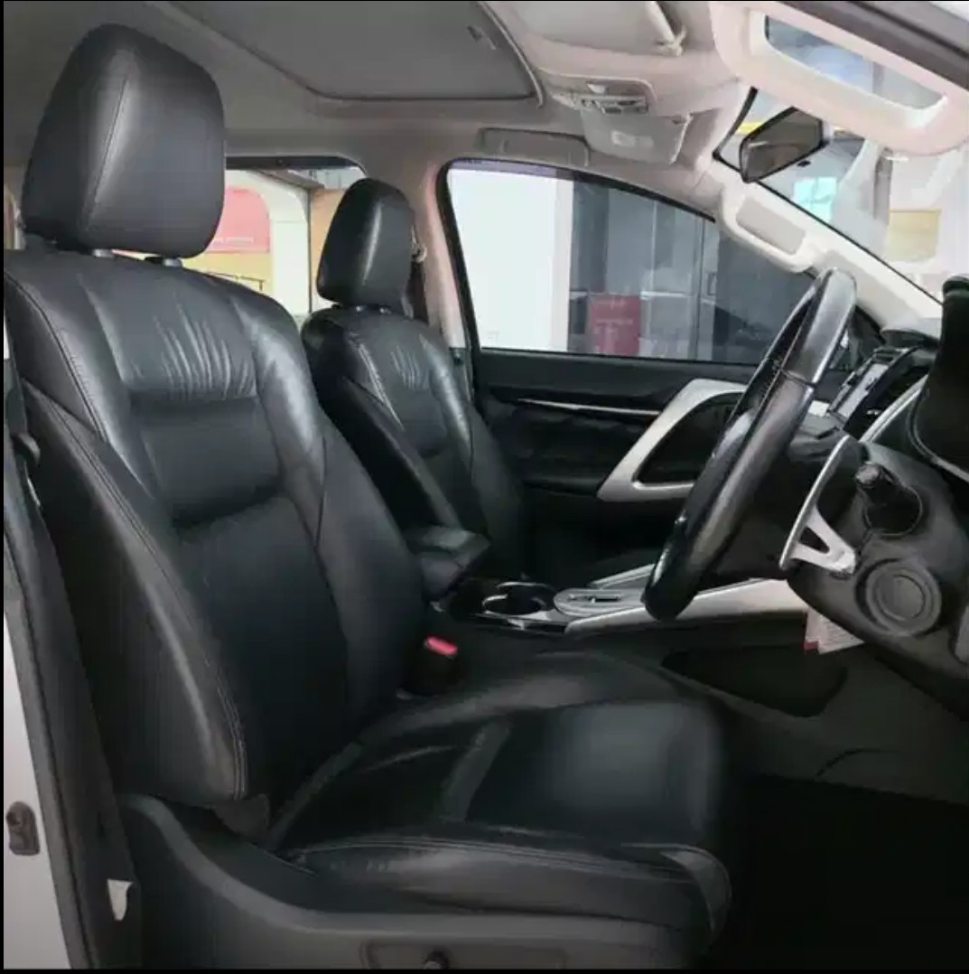 2018 Mitsubishi Pajero SPORT DAKAR 4X2 2.4L AT 2018 Mitsubishi Pajero SPORT DAKAR 4X2 2.4L AT