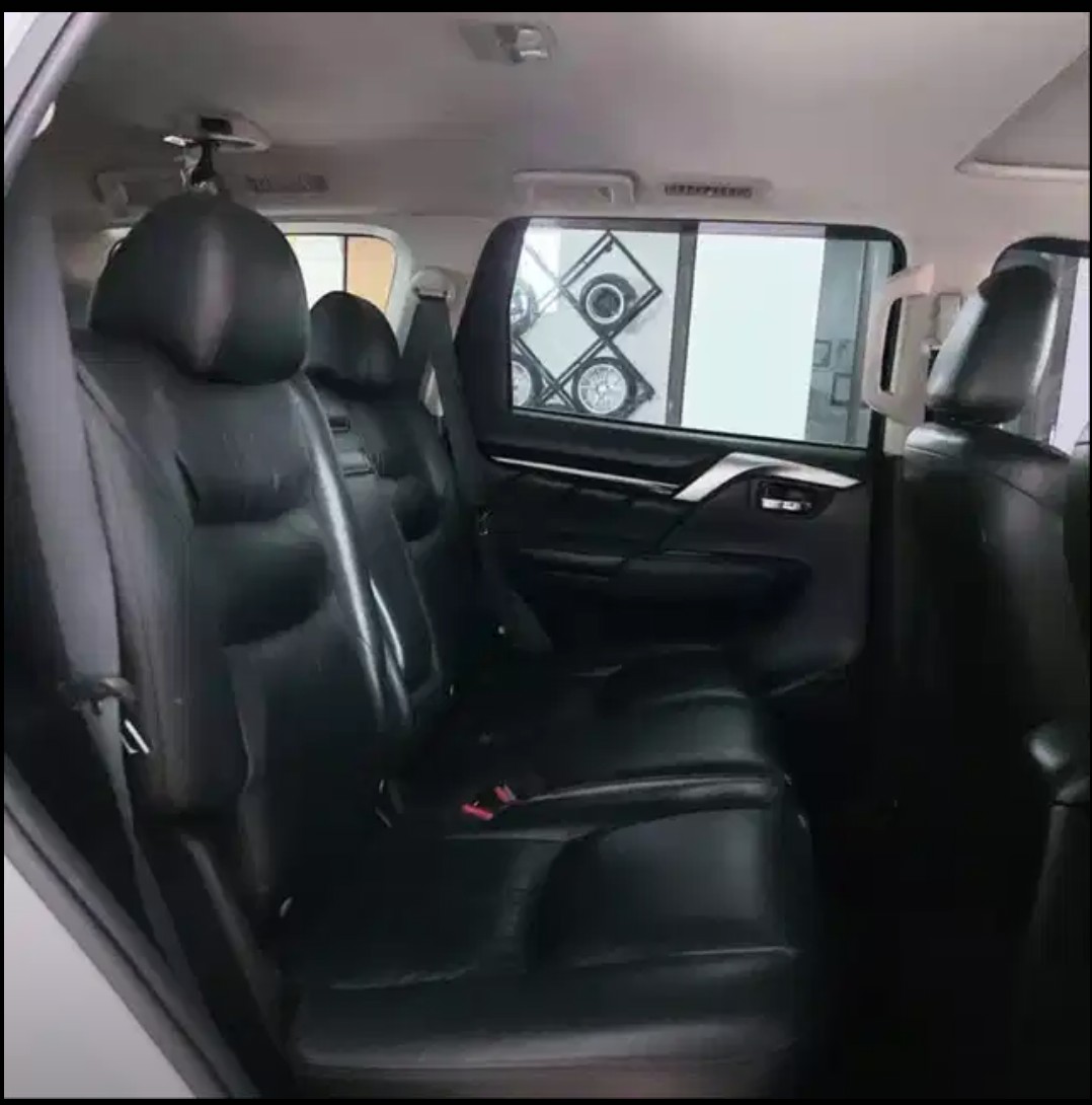 2018 Mitsubishi Pajero SPORT DAKAR 4X2 2.4L AT 2018 Mitsubishi Pajero SPORT DAKAR 4X2 2.4L AT