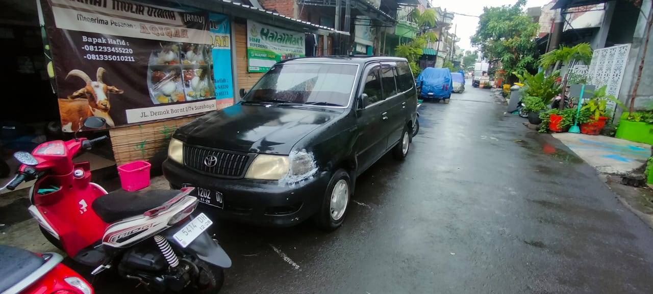 2003 Toyota Kijang  2.4L Diesel LSX Bekas 2003 Toyota Kijang  2.4L Diesel LSX Bekas