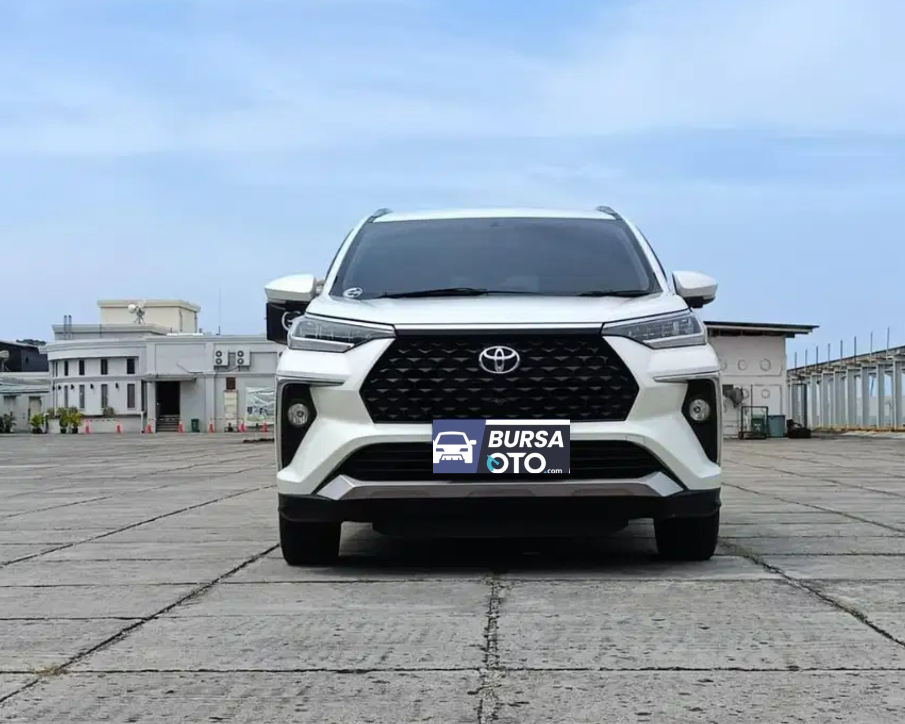 Second Hand 2023 Toyota Veloz Second Hand 2023 Toyota Veloz