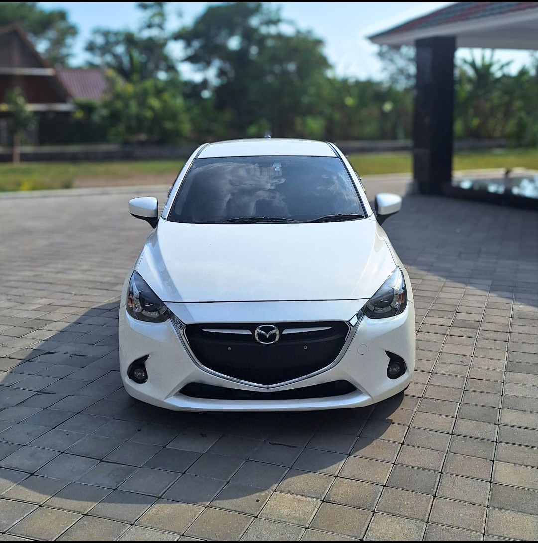 2016 Mazda 2 Hatchback GT 1.5L AT 2016 Mazda 2 Hatchback GT 1.5L AT