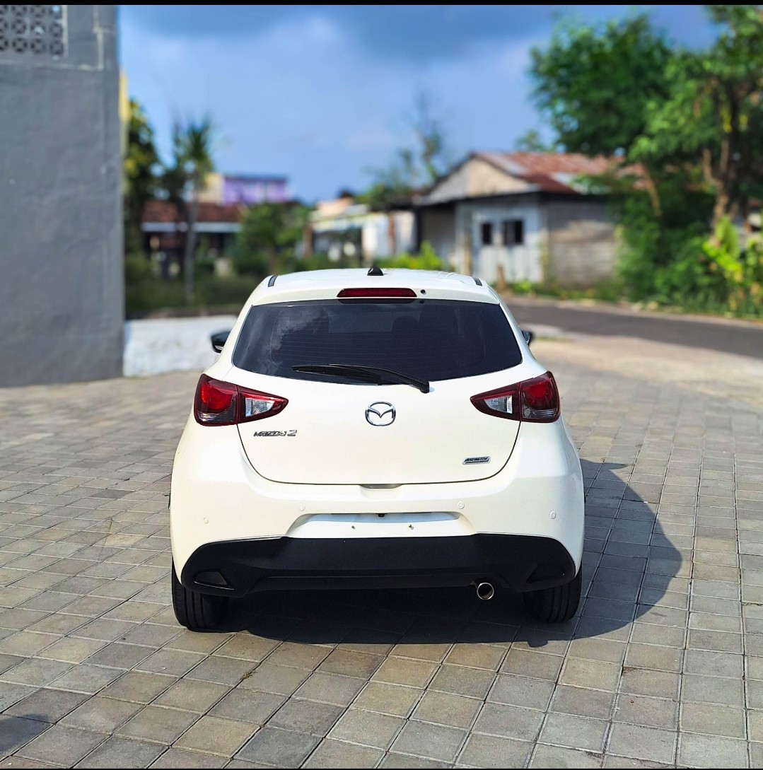 2016 Mazda 2 Hatchback GT 1.5L AT 2016 Mazda 2 Hatchback GT 1.5L AT