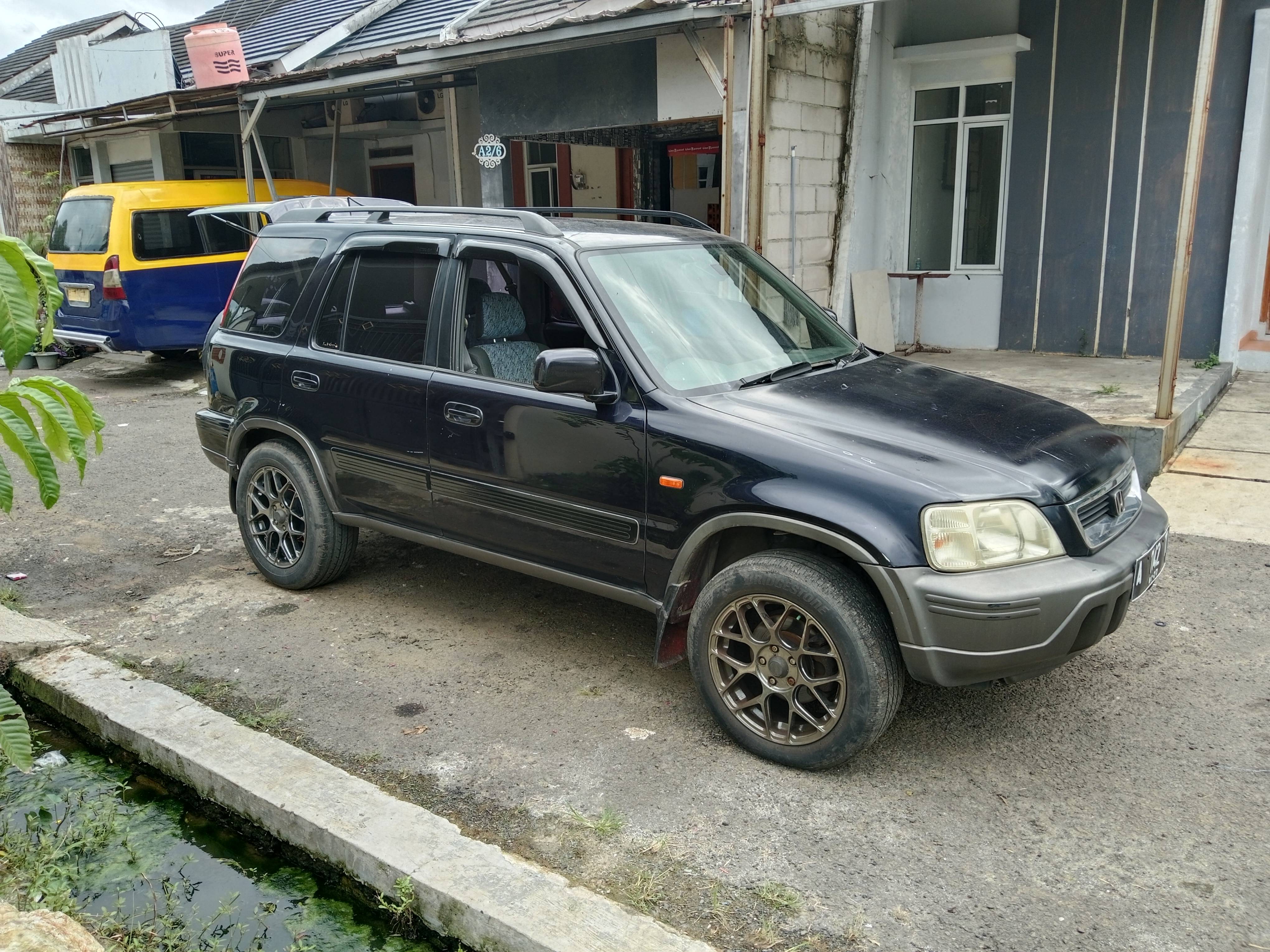 2001 Honda CR-V 2.0L RS eHEV 2001 Honda CR-V 2.0L RS eHEV