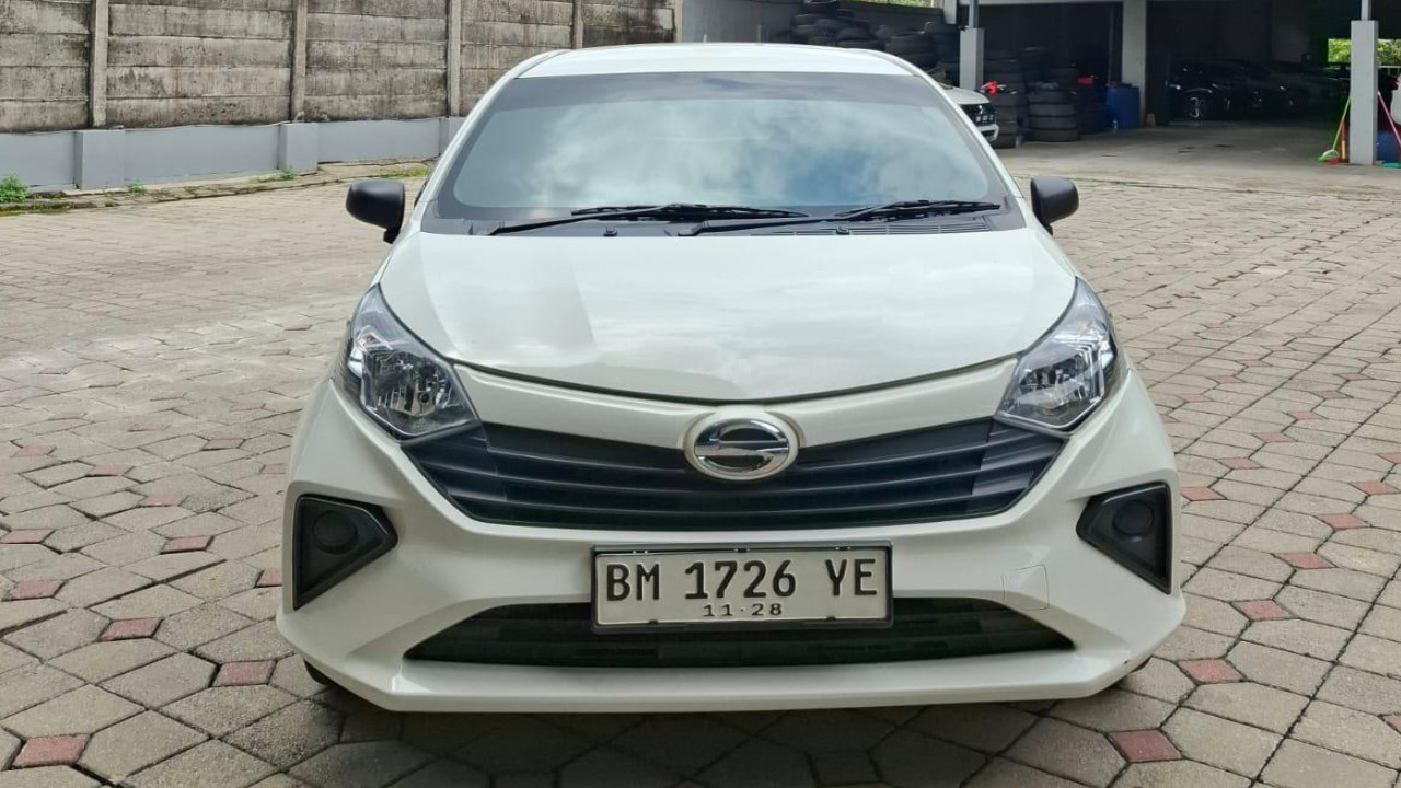 Second Hand 2023 Daihatsu Sigra 1.0 D MT Second Hand 2023 Daihatsu Sigra 1.0 D MT