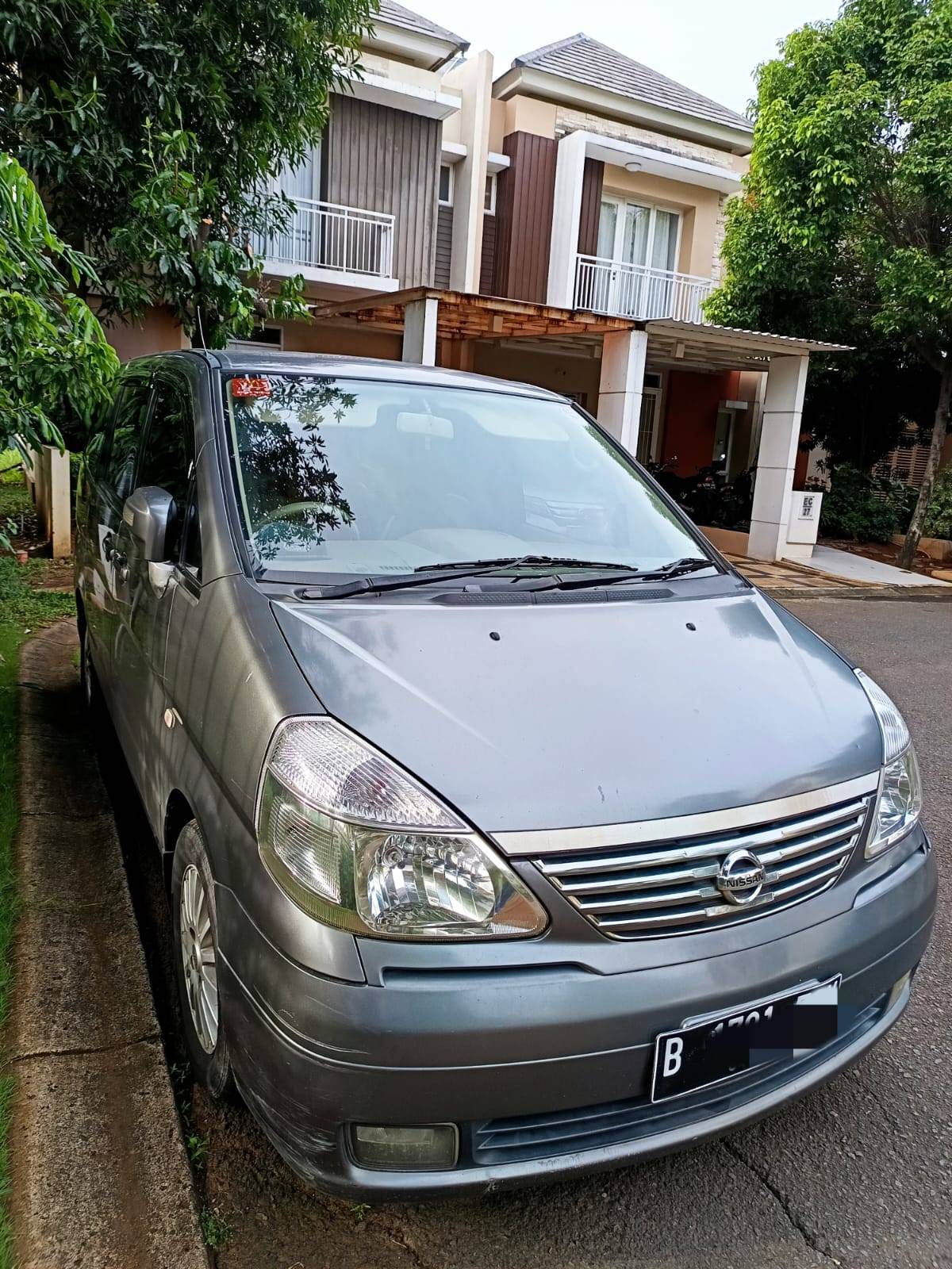 2011 Nissan Serena  2.0L Highway Star Bekas 2011 Nissan Serena  2.0L Highway Star Bekas