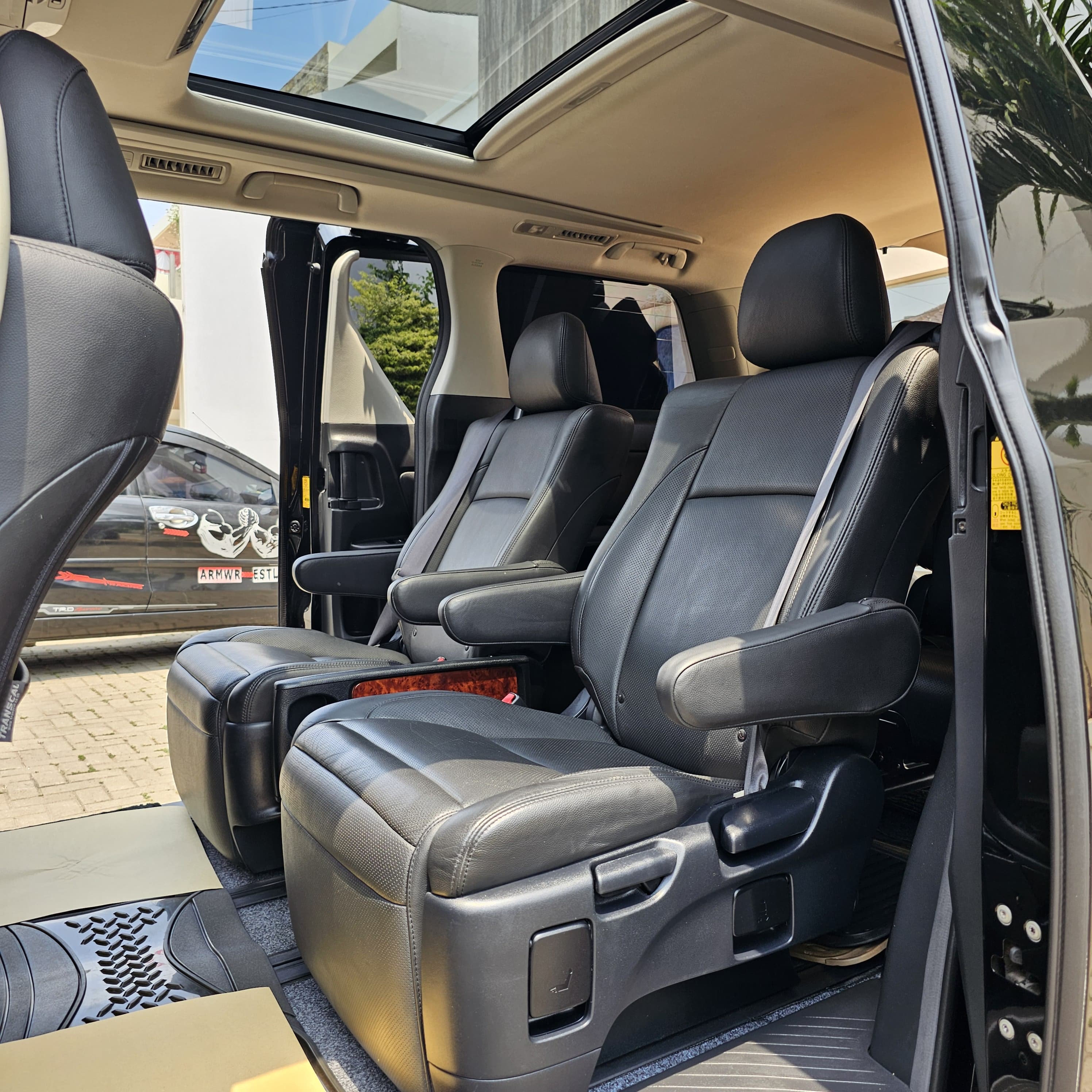 2010 Toyota Alphard 2010 Toyota Alphard