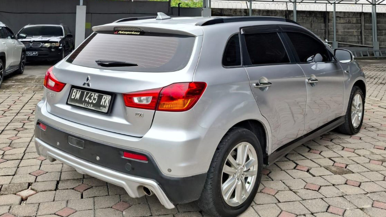 2012 Mitsubishi Outlander Sport 2012 Mitsubishi Outlander Sport