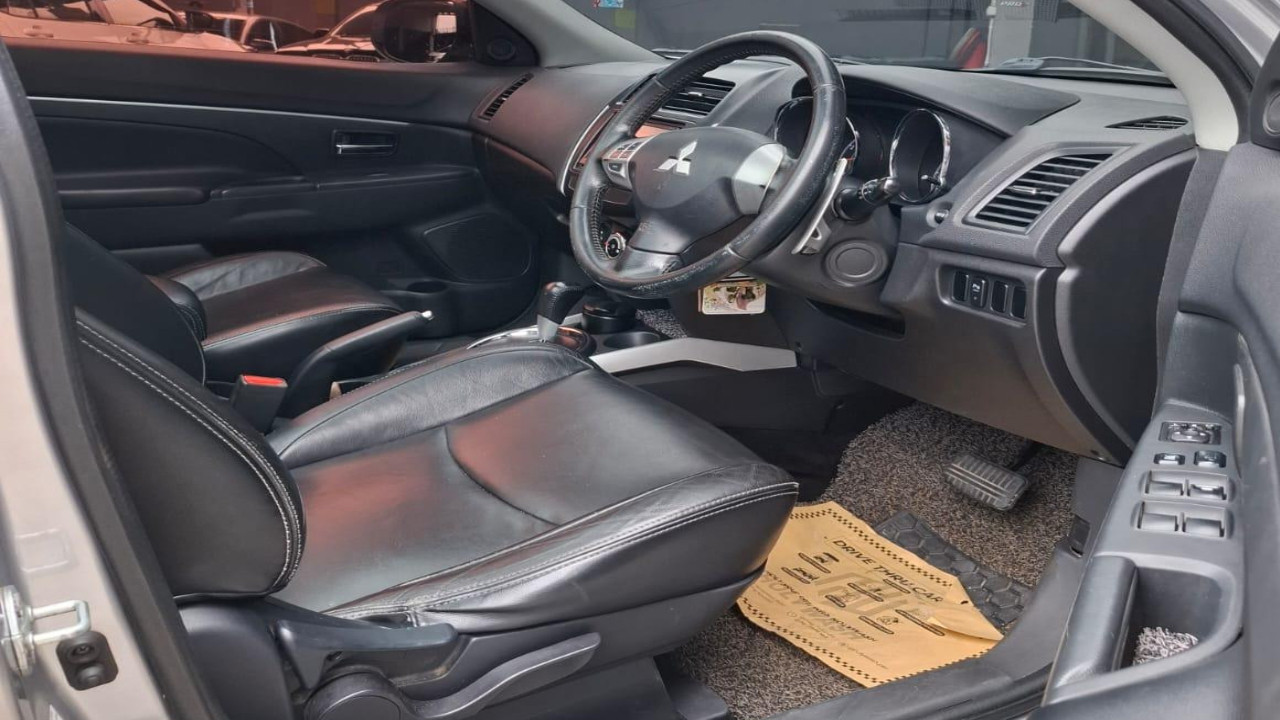 2012 Mitsubishi Outlander Sport 2012 Mitsubishi Outlander Sport