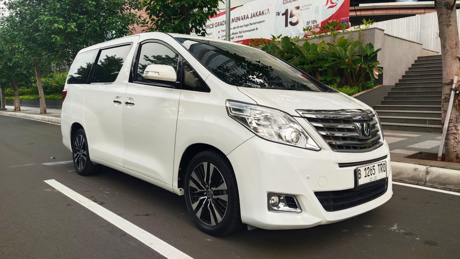 2011 Toyota Alphard 2011 Toyota Alphard