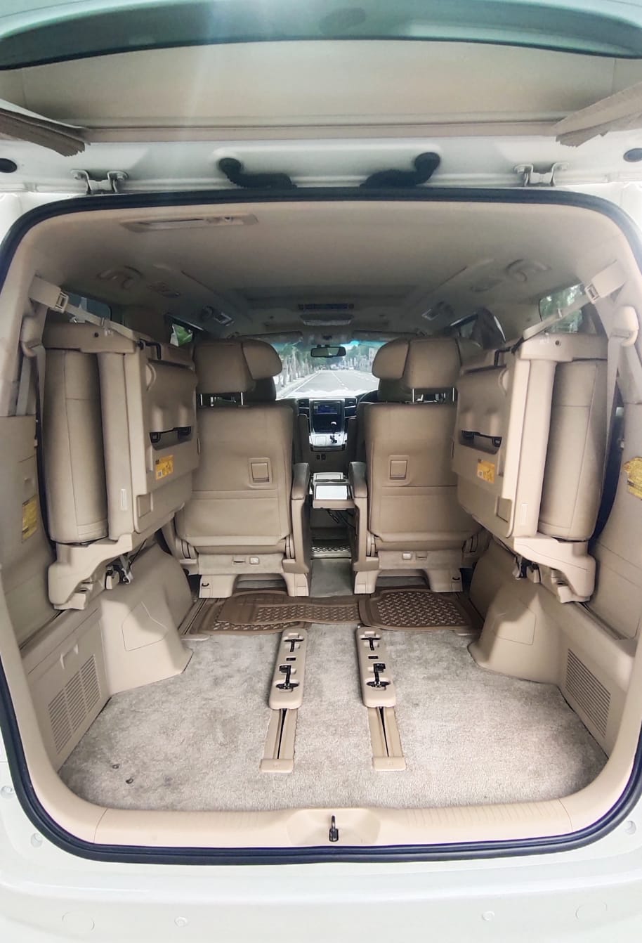 2011 Toyota Alphard 2011 Toyota Alphard